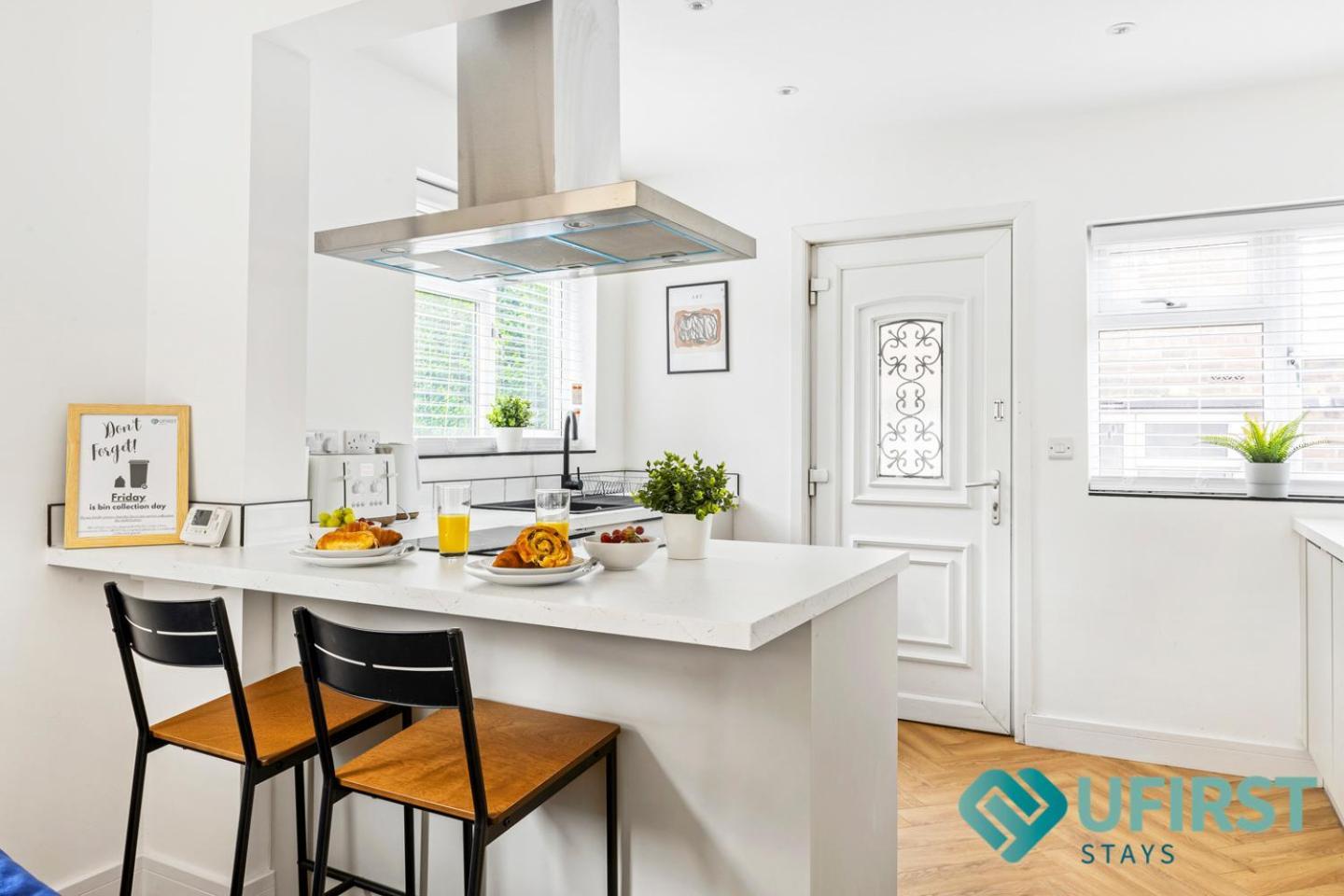 Retreat In Comfort 4-Bed Home In Nottingham - Near City Hospital, Sherwood, Qmc & Easy Access To City Centre * Nottingham