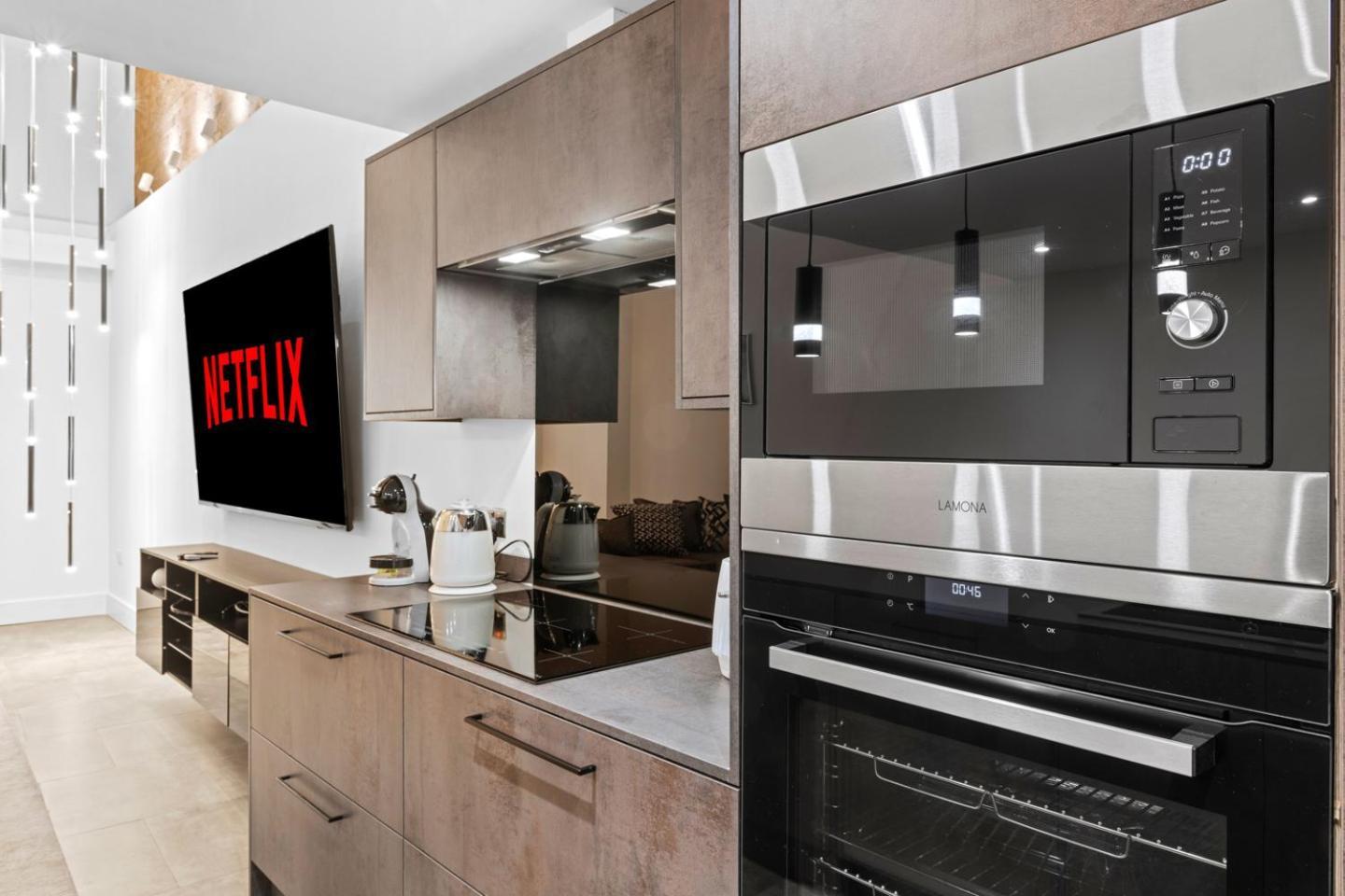 Luxury 2-bed With Parking & Terrace Apartamento *