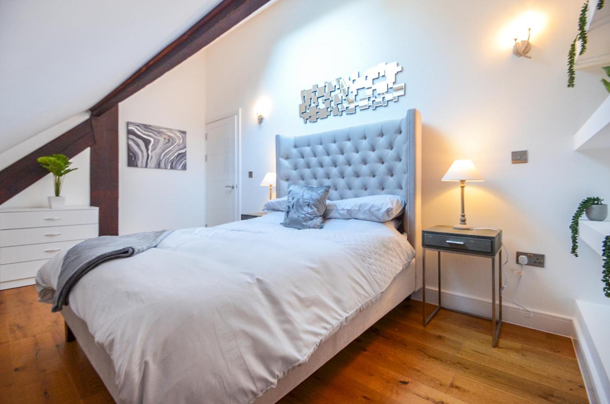 Luxury 2 Bed, 2 Bath Centre Nottingham