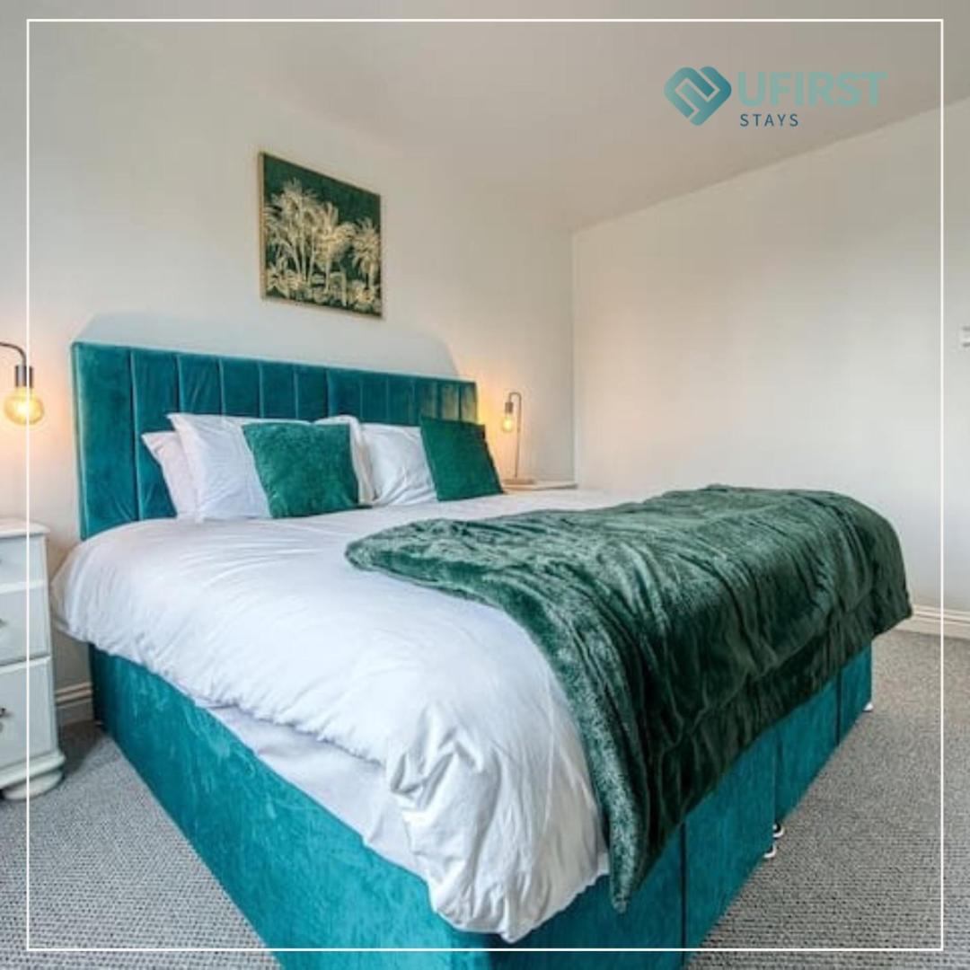 Your Peaceful Escape 8-Bedroom Home In Nottingham - Near City Hospital, Sherwood & Close To City Centre Apartment *