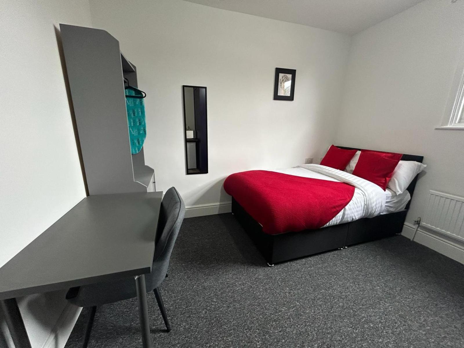 Sleep Rest - Gawthorne * Nottingham