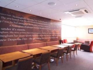 Travelodge 3*