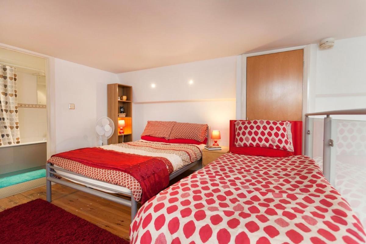 Centre 2 Double Bedrooms Duplex With 6 Proper Beds - Location, Close To Victoria Centre Shopping Centre With Two Bathrooms And Kitchen In Thurland Street - Parking Five Pounds A Day, Cars And Vans Apartment *