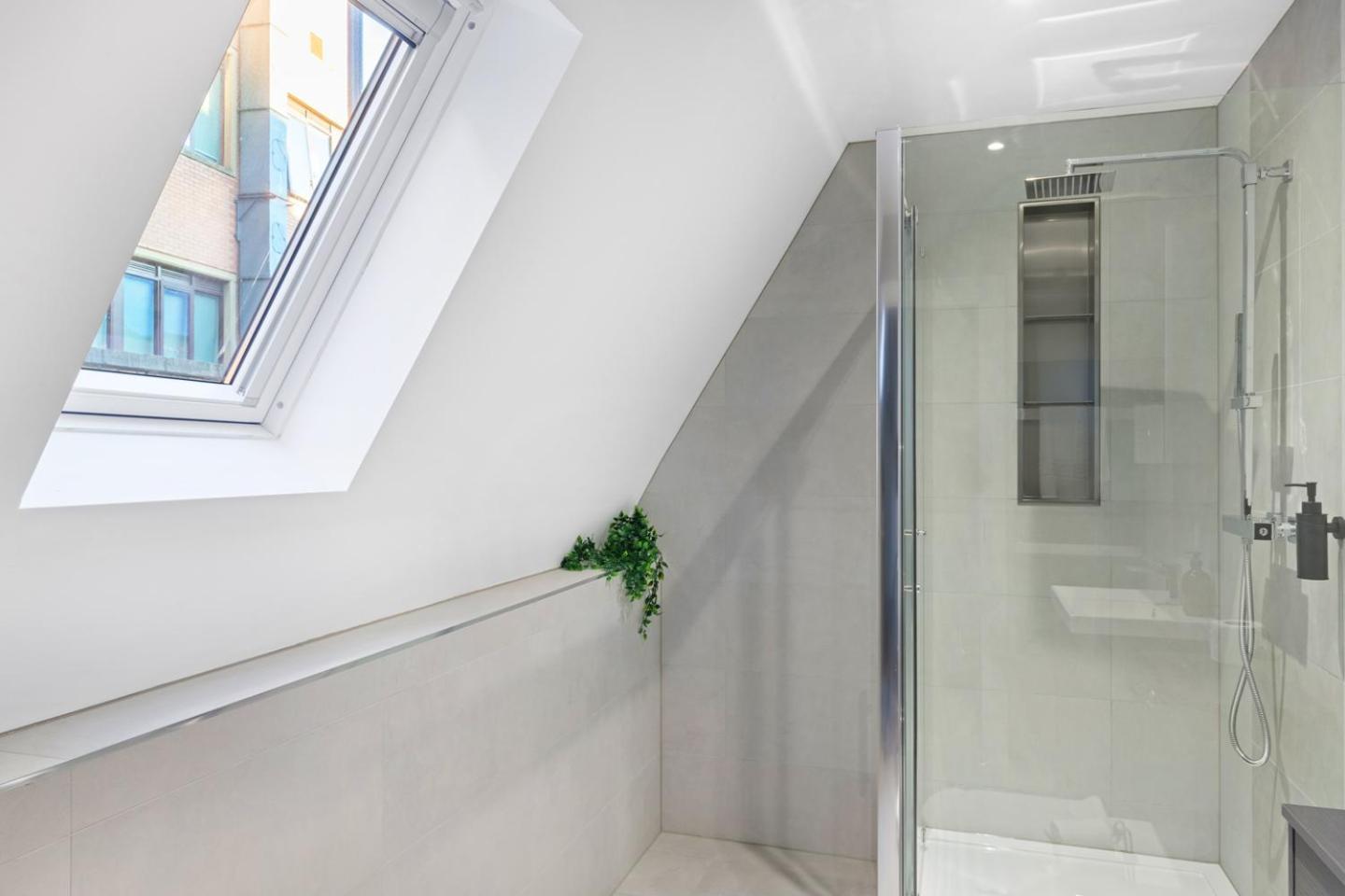 Brand New Luxury 2 Bedroom In The Market Square Nottingham