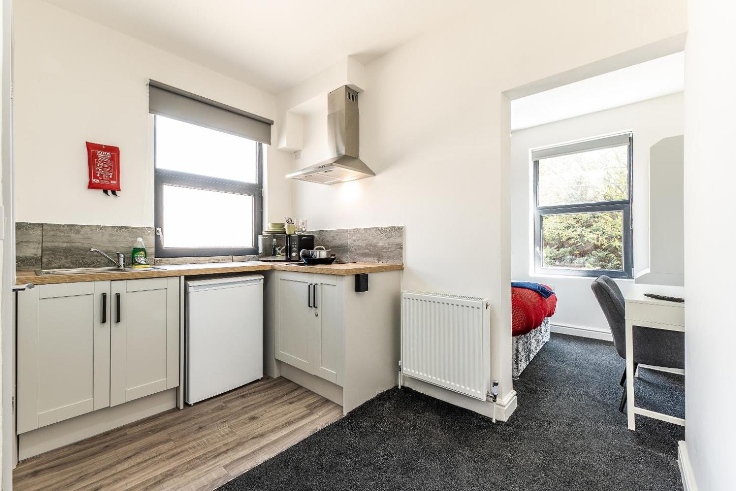 Comfortable - Derby Road *