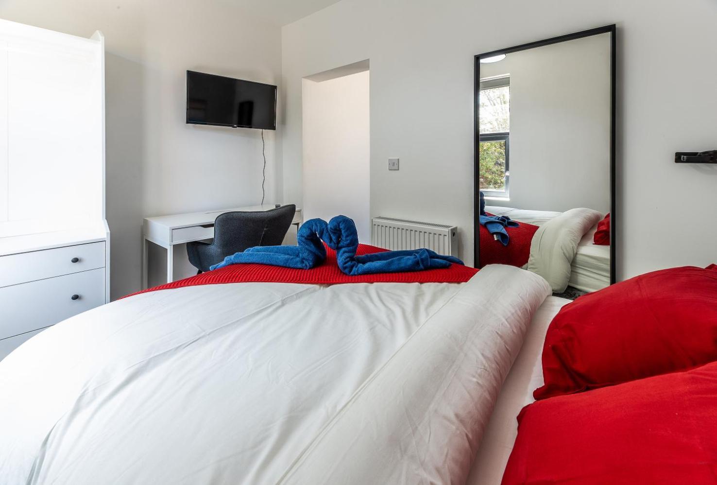 Comfortable - Derby Road *
