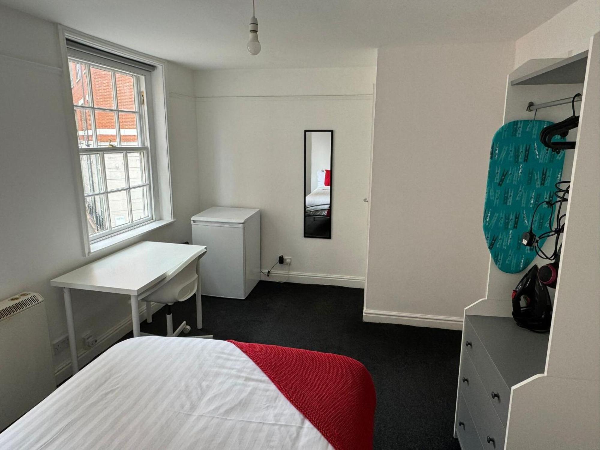 Comfortable - St James's Terrace Guest house
