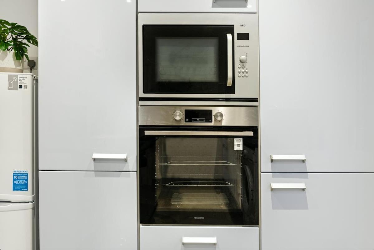 Spacious 3br Hospital With Ps4 Nottingham