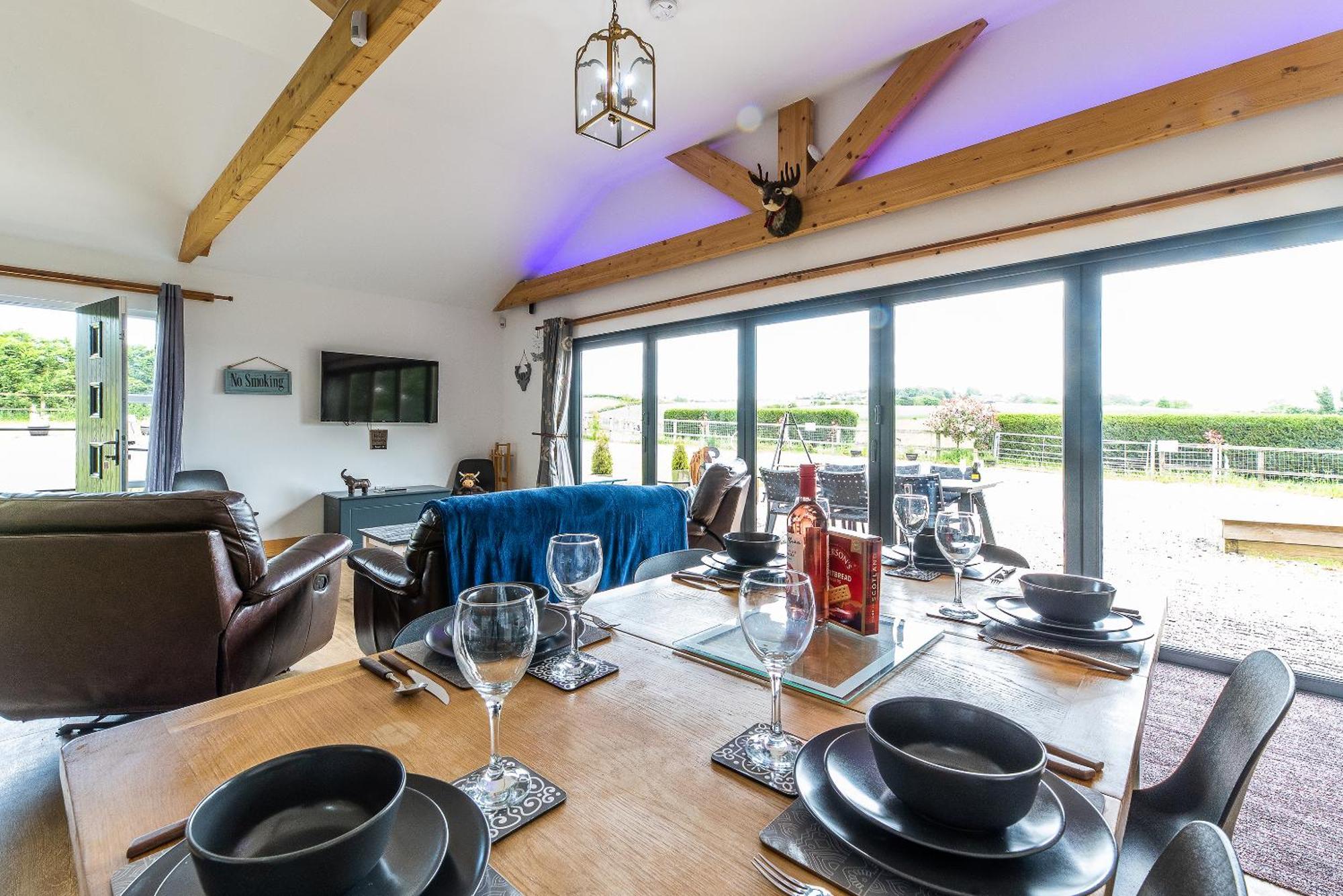 King Richard's Luxury Lodge: Sherwood Forest Retreat *