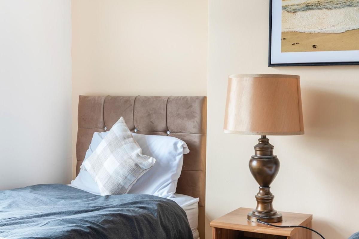 The Standhill Apartment *