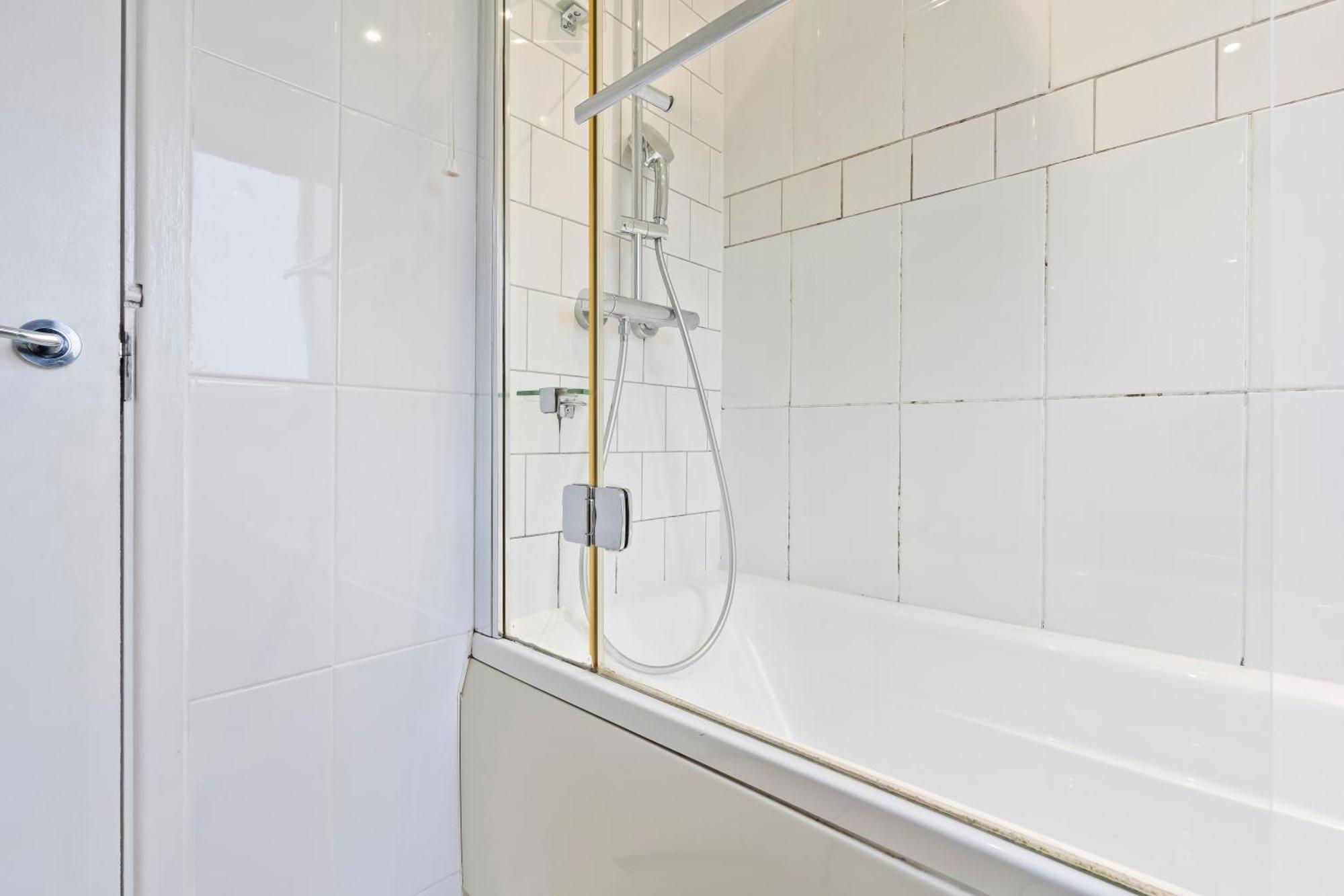 Emma's House & Parking Apartment Nottingham