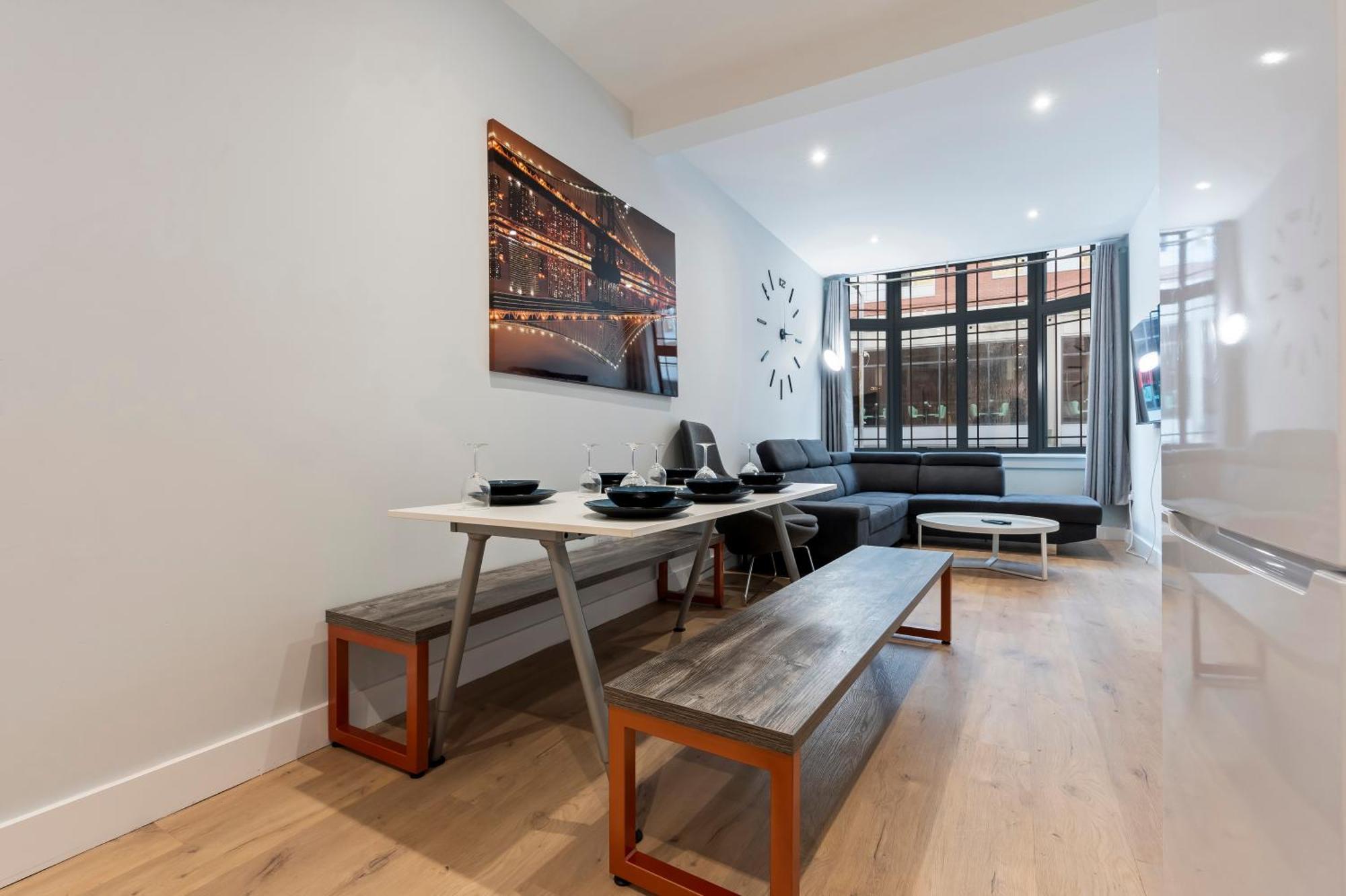 Anna's Apartment *