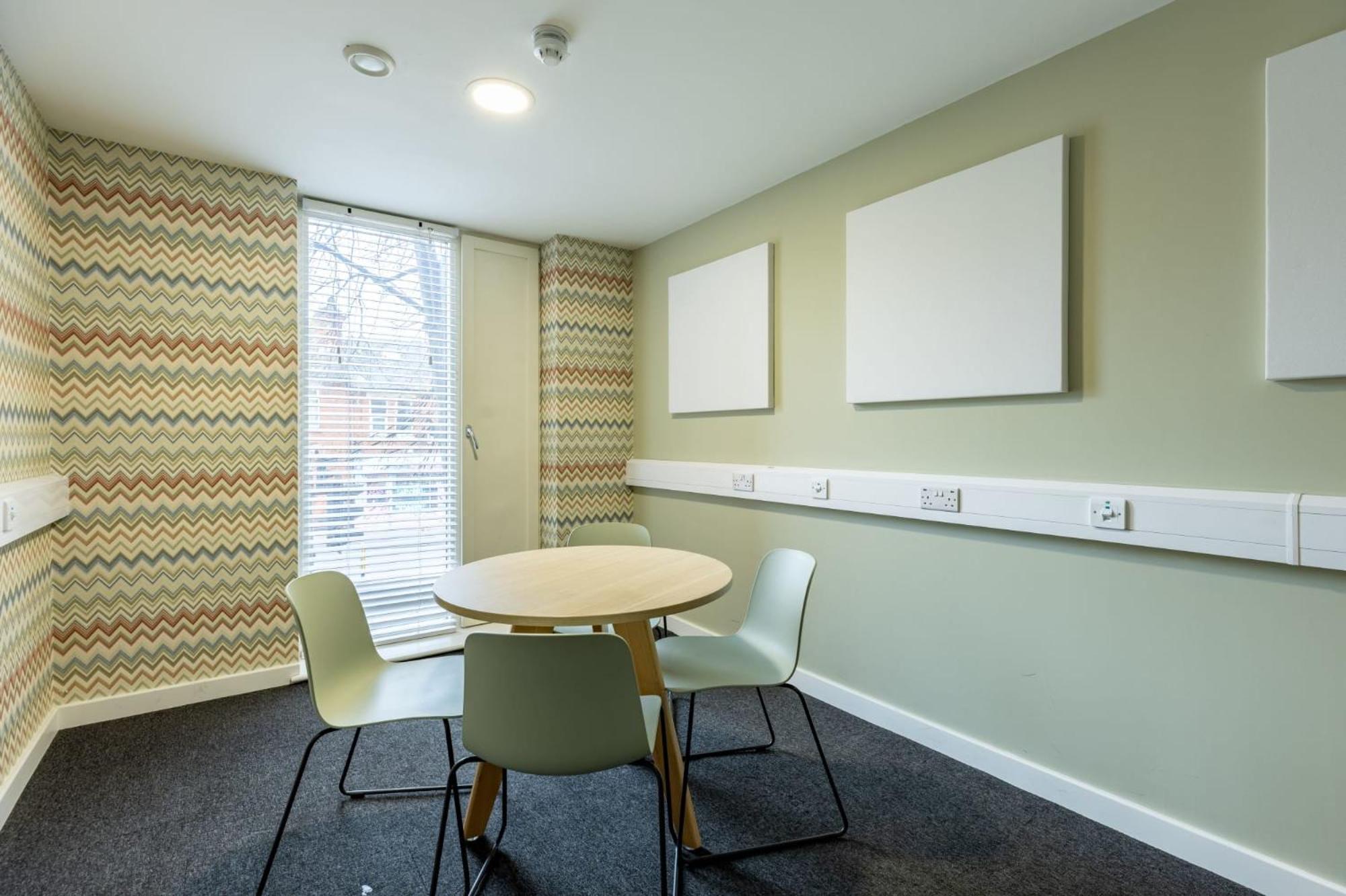 For Students Only Spacious And At Radford Mill In Apartment Nottingham