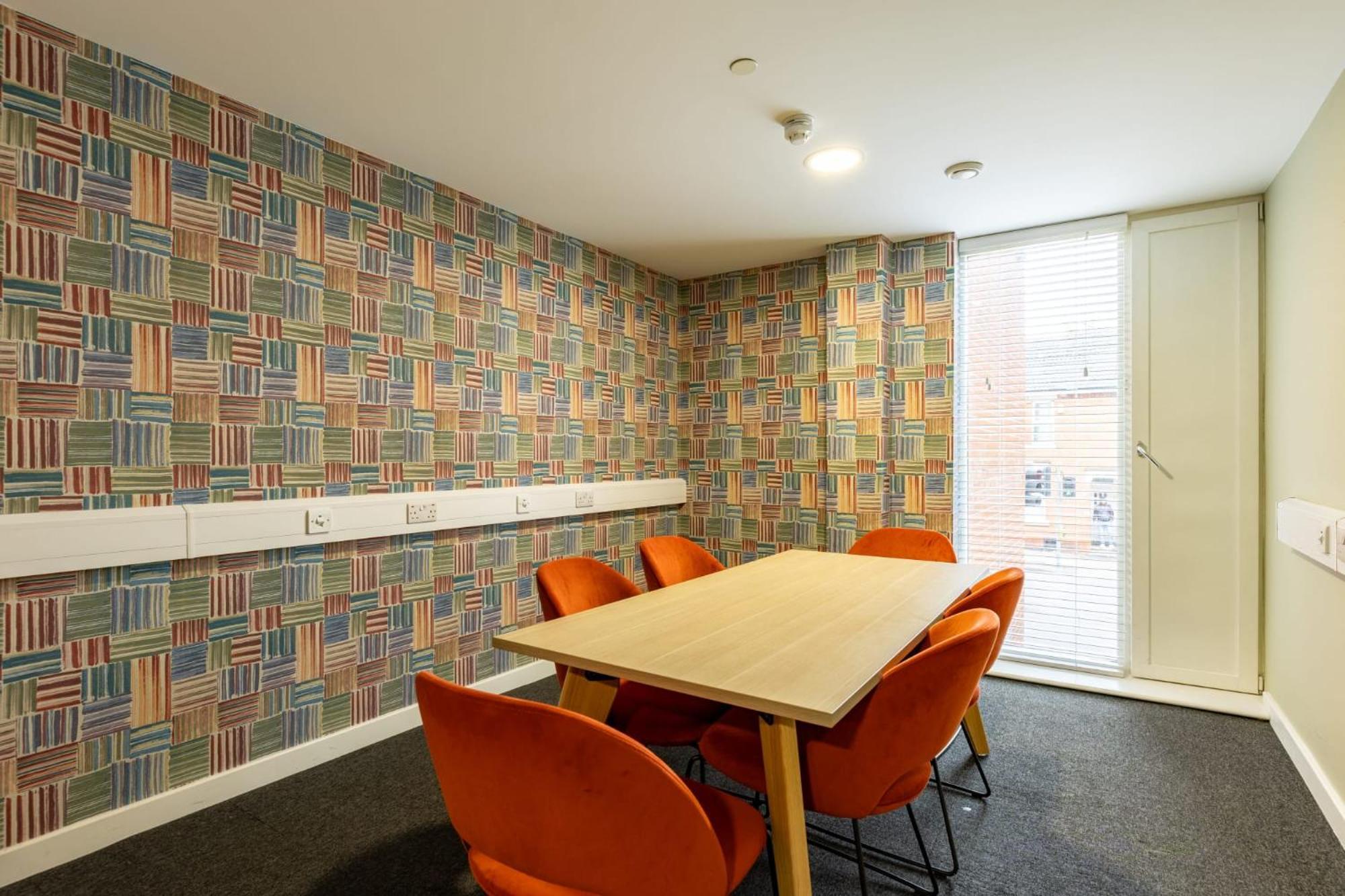 Apartment For Students Only Spacious And At Radford Mill In Nottingham