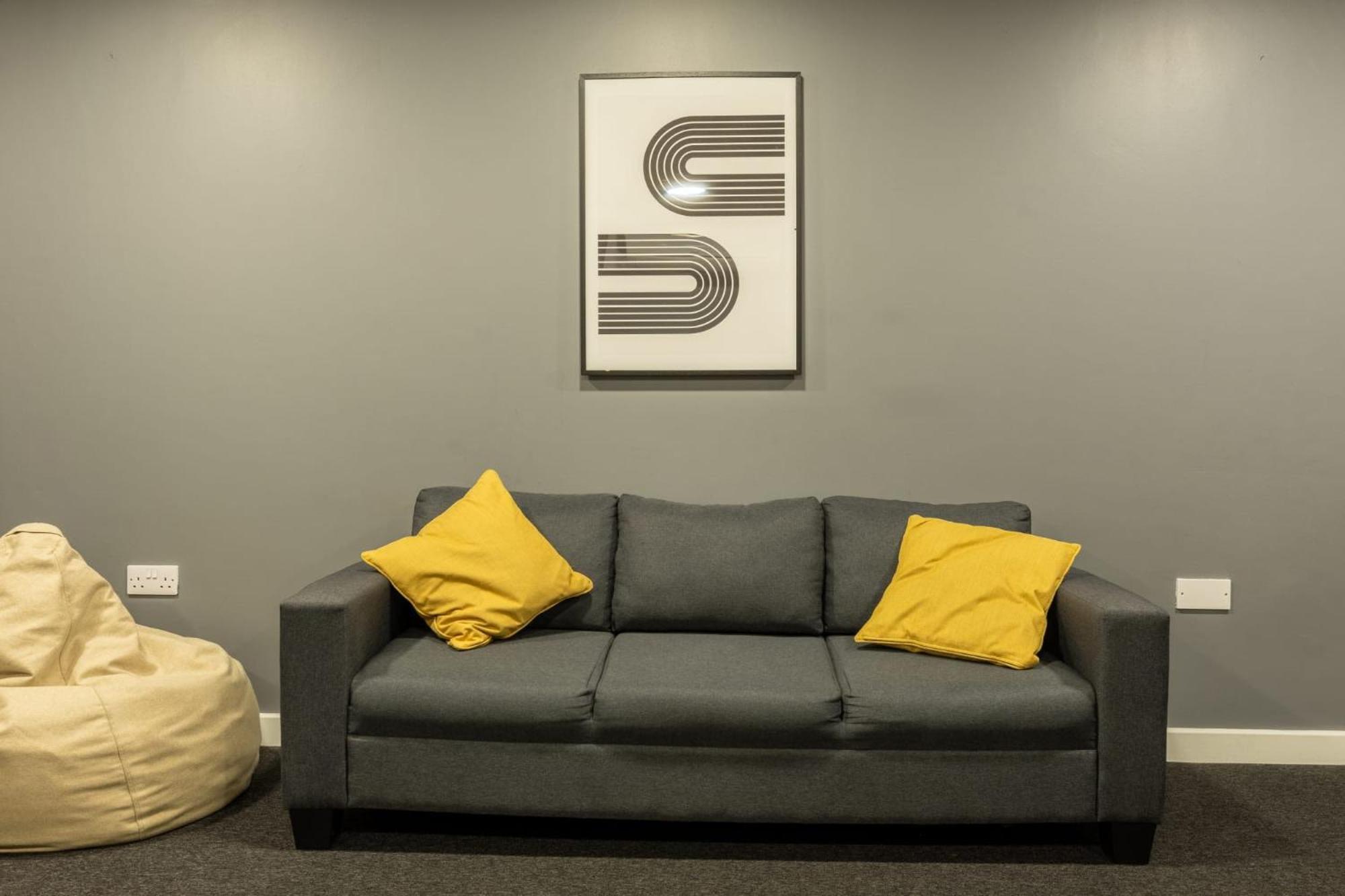 For Students Only Spacious And At Radford Mill In Apartment