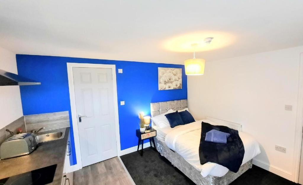 Comfortable - Burford Road