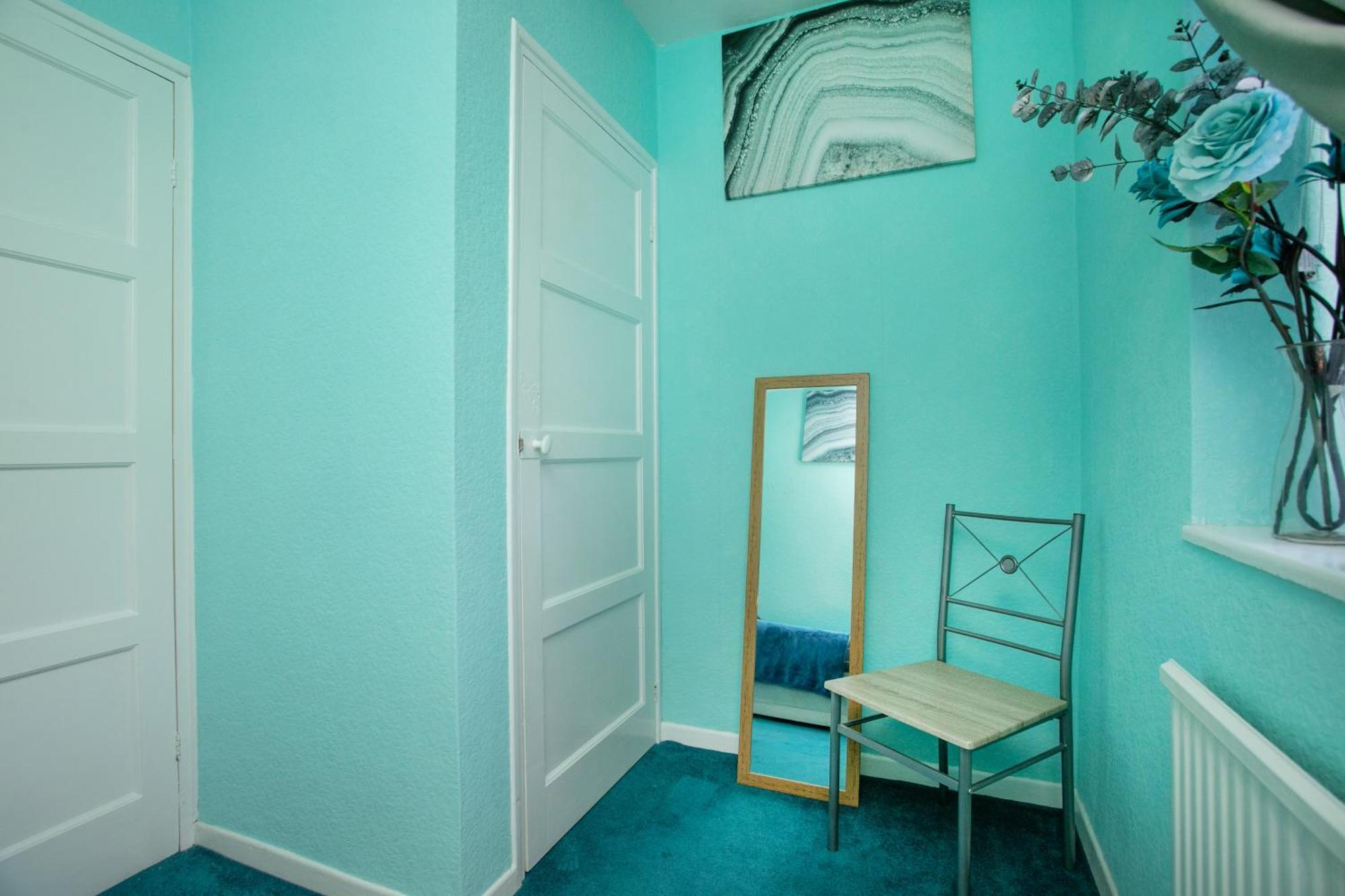 Tsalach Short Lets Nottingham