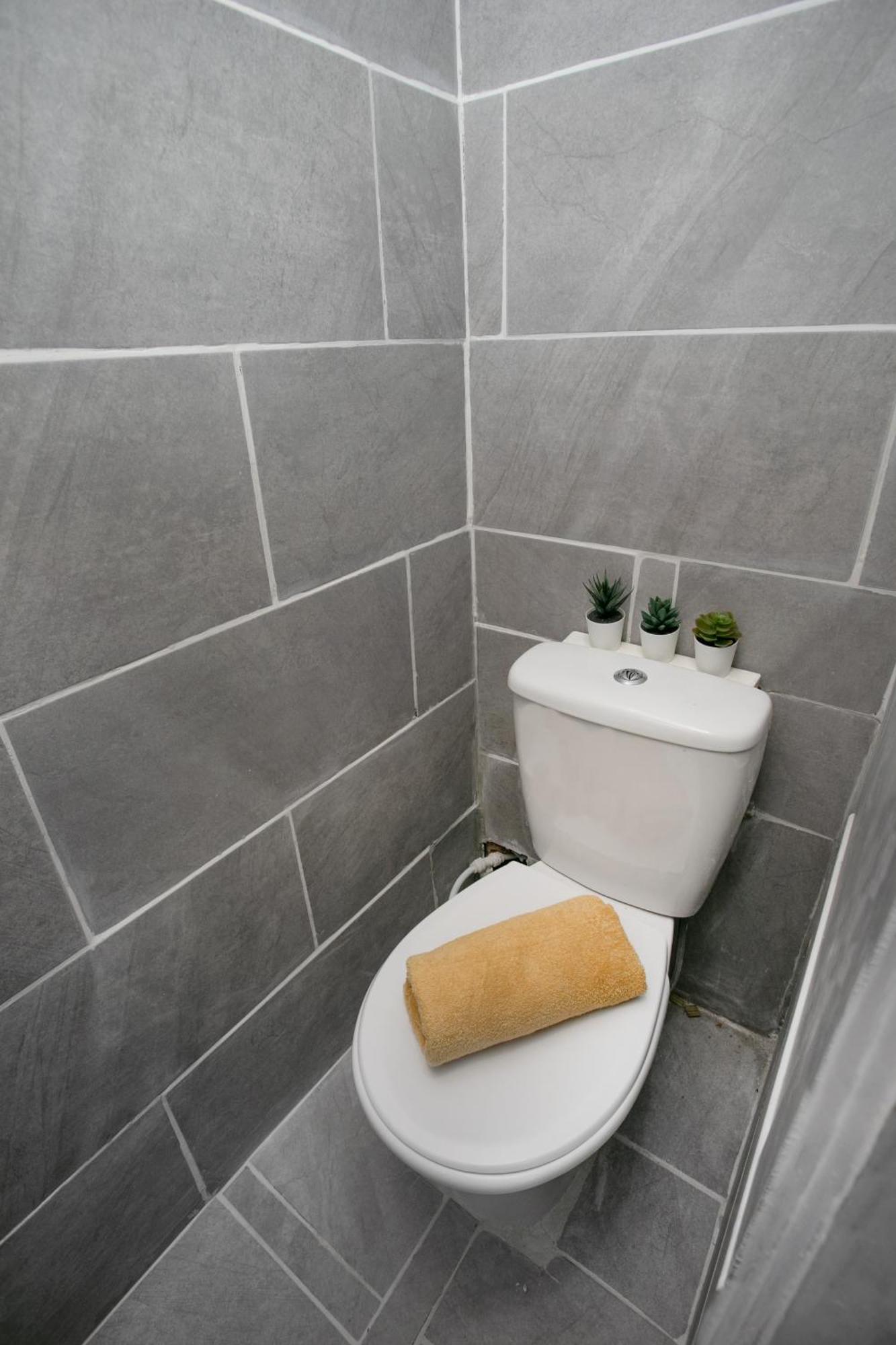 Tsalach Short Lets Apartment *