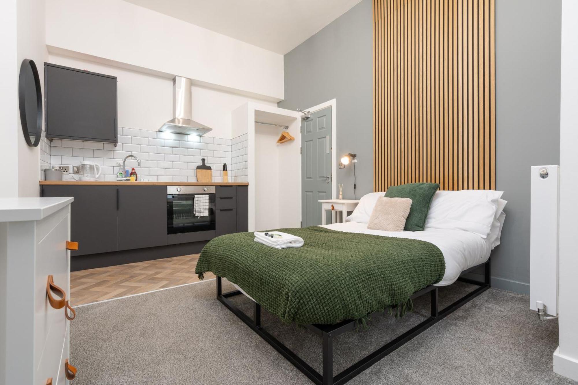 Apartment 8br Style & En-suite - Free Parking - Spec