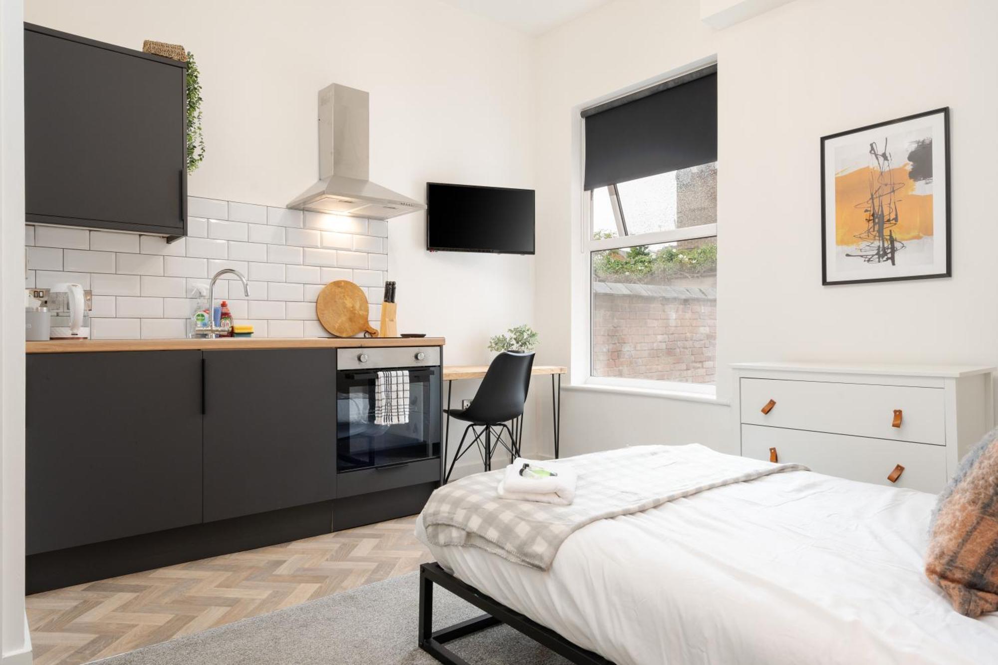 Apartment 8br Style & En-suite - Free Parking - Spec