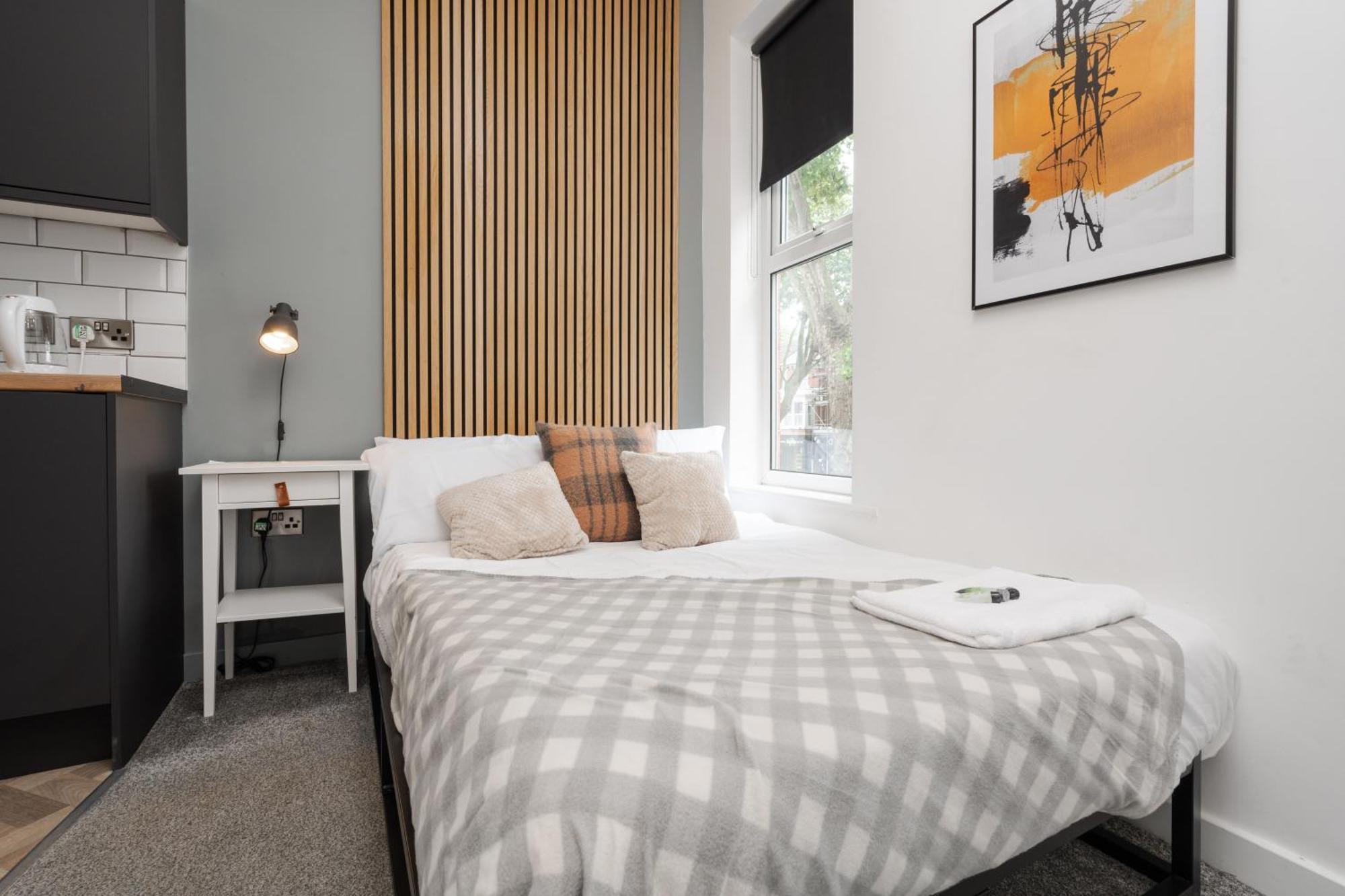 Apartment 8br Style & En-suite - Free Parking - Spec *