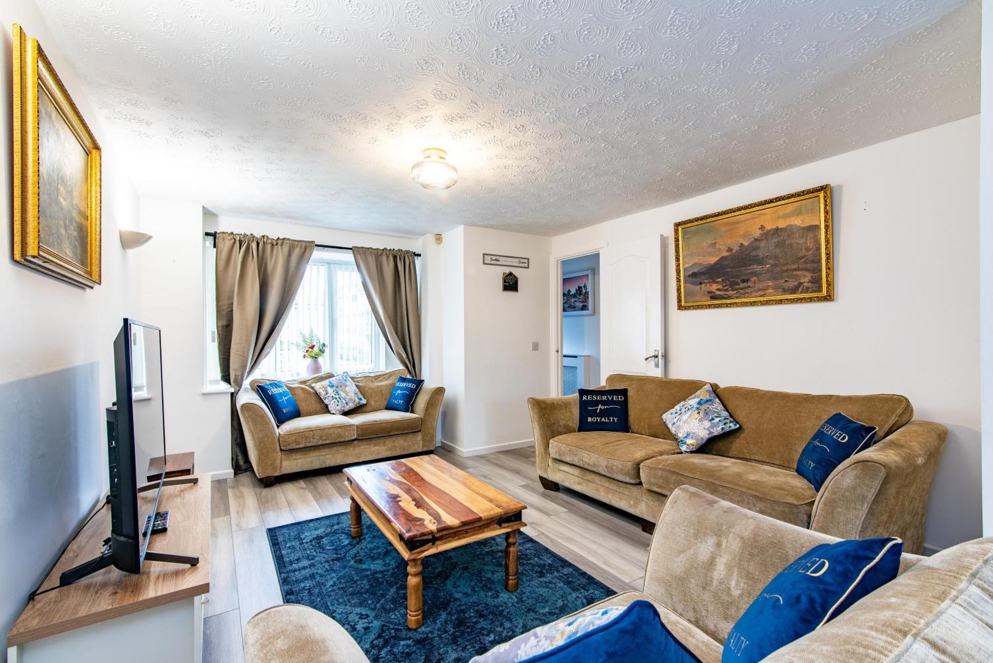 Holiday home 5-bedroom House In - Sleeps 9 *