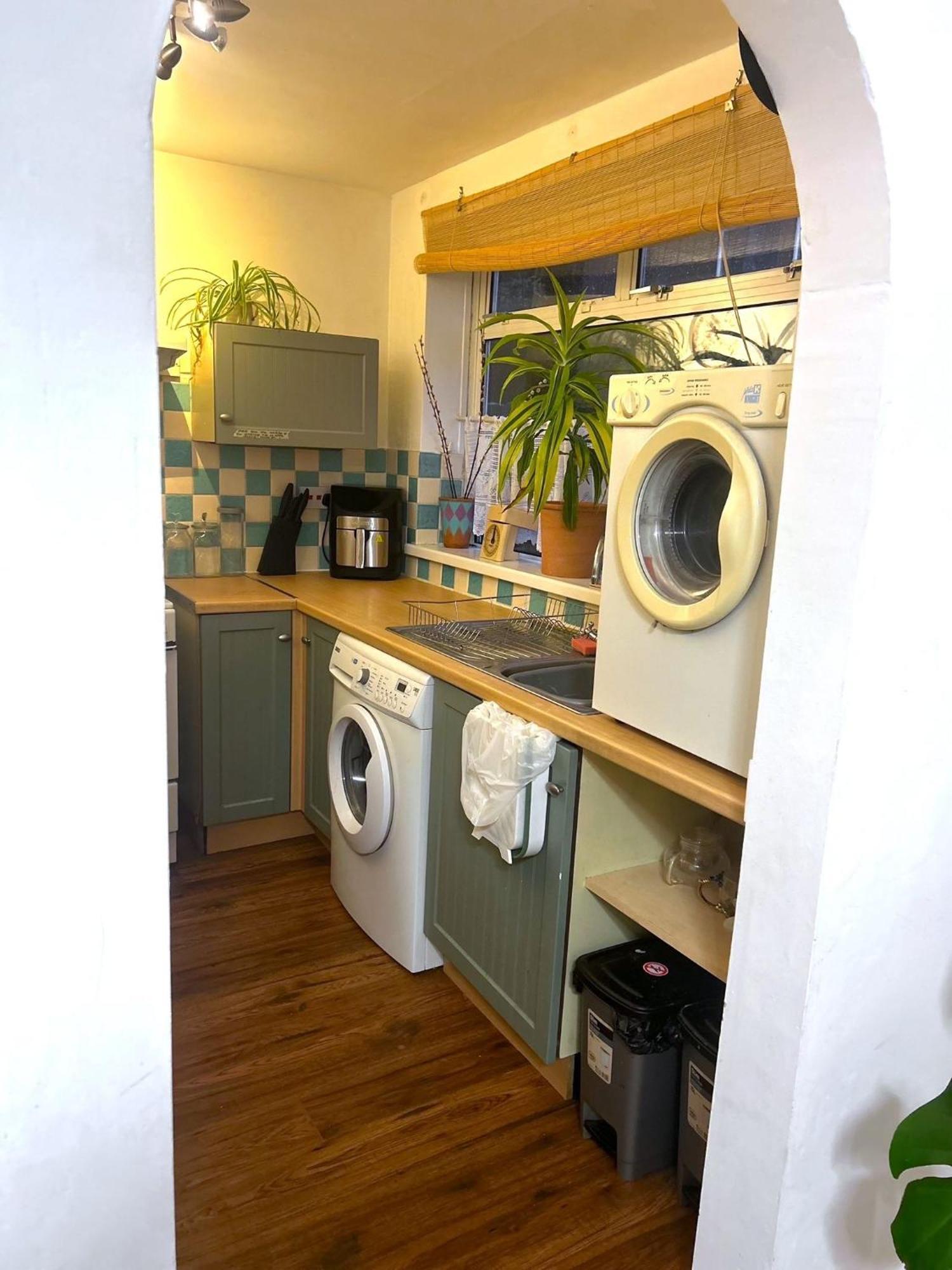 Cosy Ground Floor With Fantastic Transport Links Apartment *
