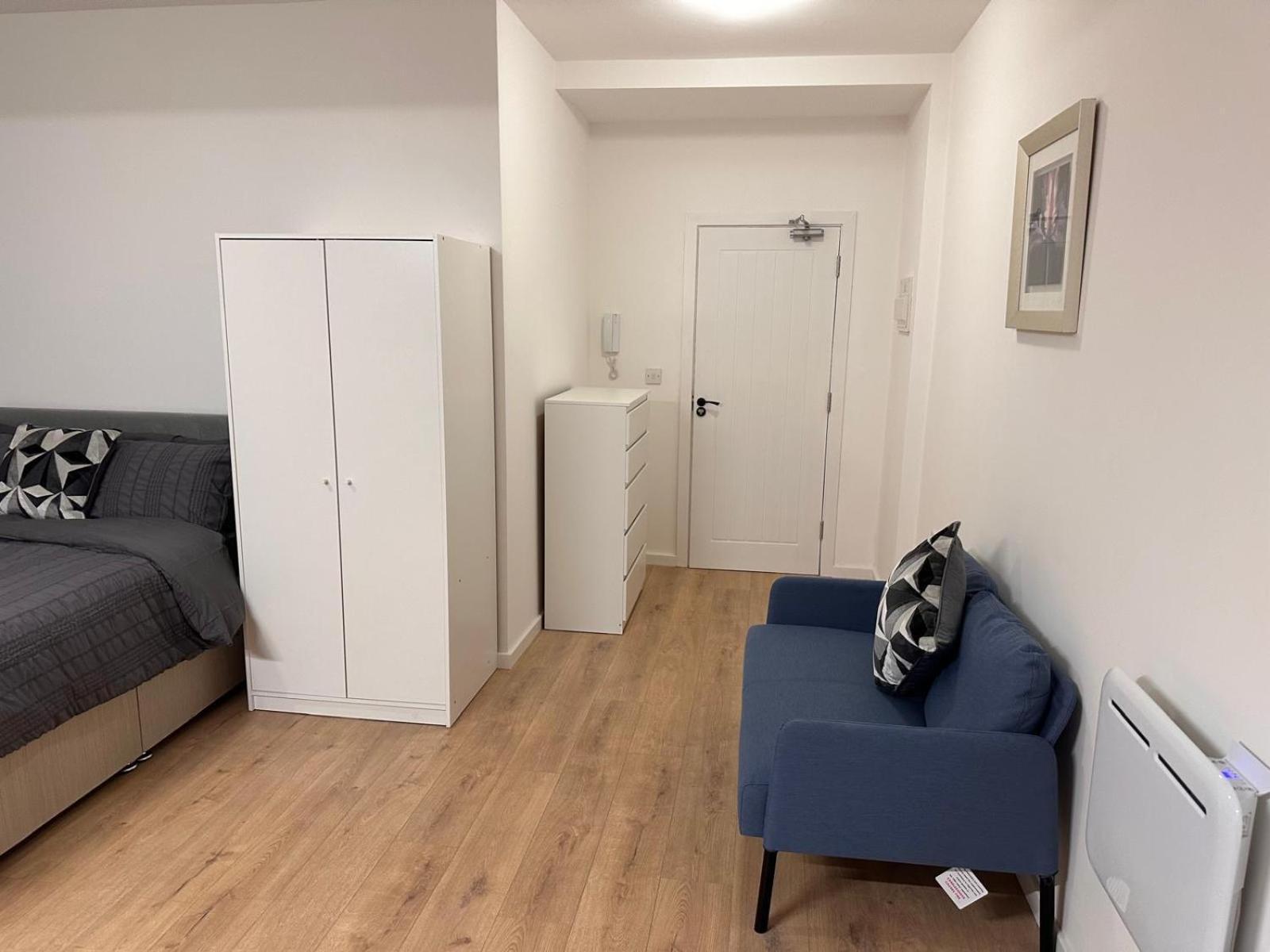 Apartment 43 Carlton Road *