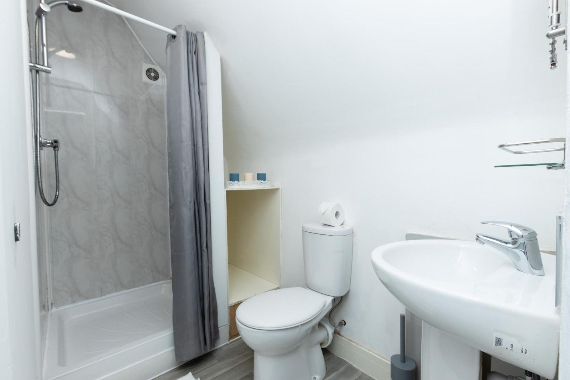 Holiday home K - Hucknall Lane *