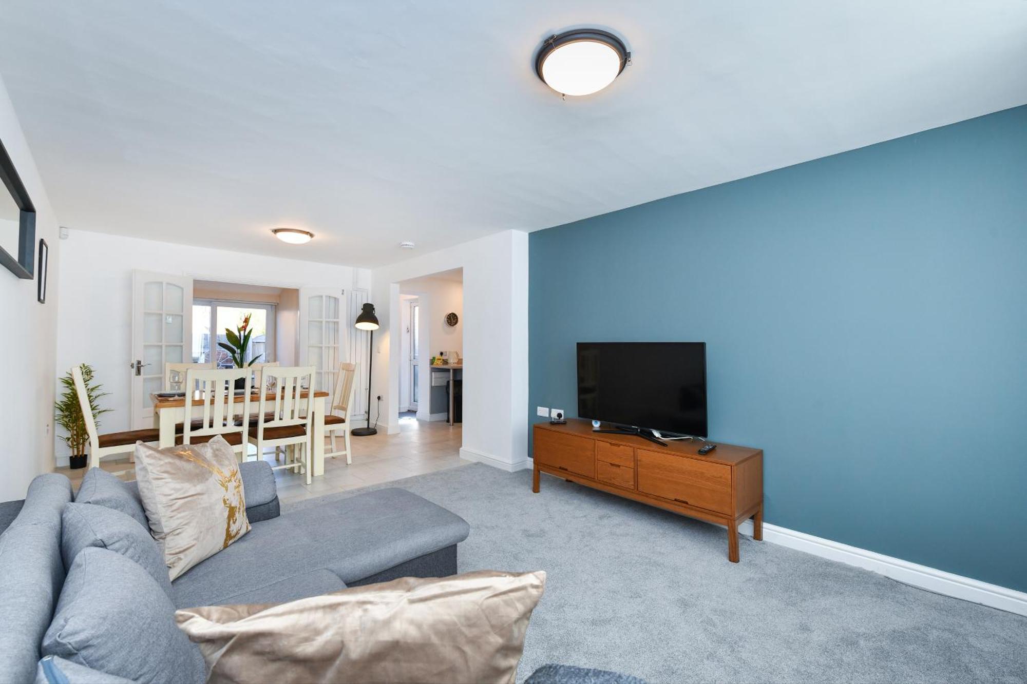 Casa de férias Morgan House- 4 Bed House, Near Trent Uni Nottingham