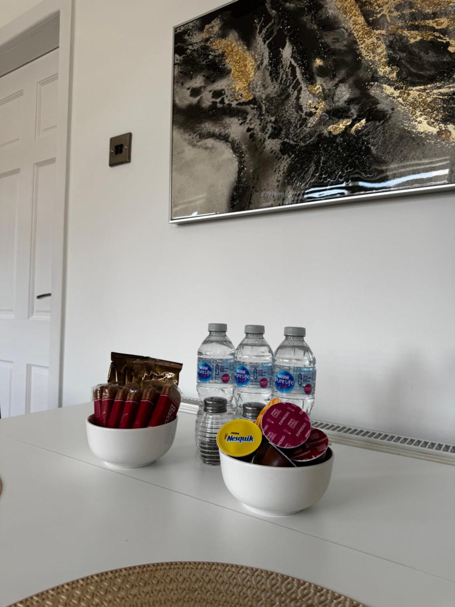 Holiday home Cosy Retreat On Seaton Crescent - Free Off-street Parking For 5 Cars, Wifi-500mb, Families & Contractors, Close To M1 Jct 26 Nottingham