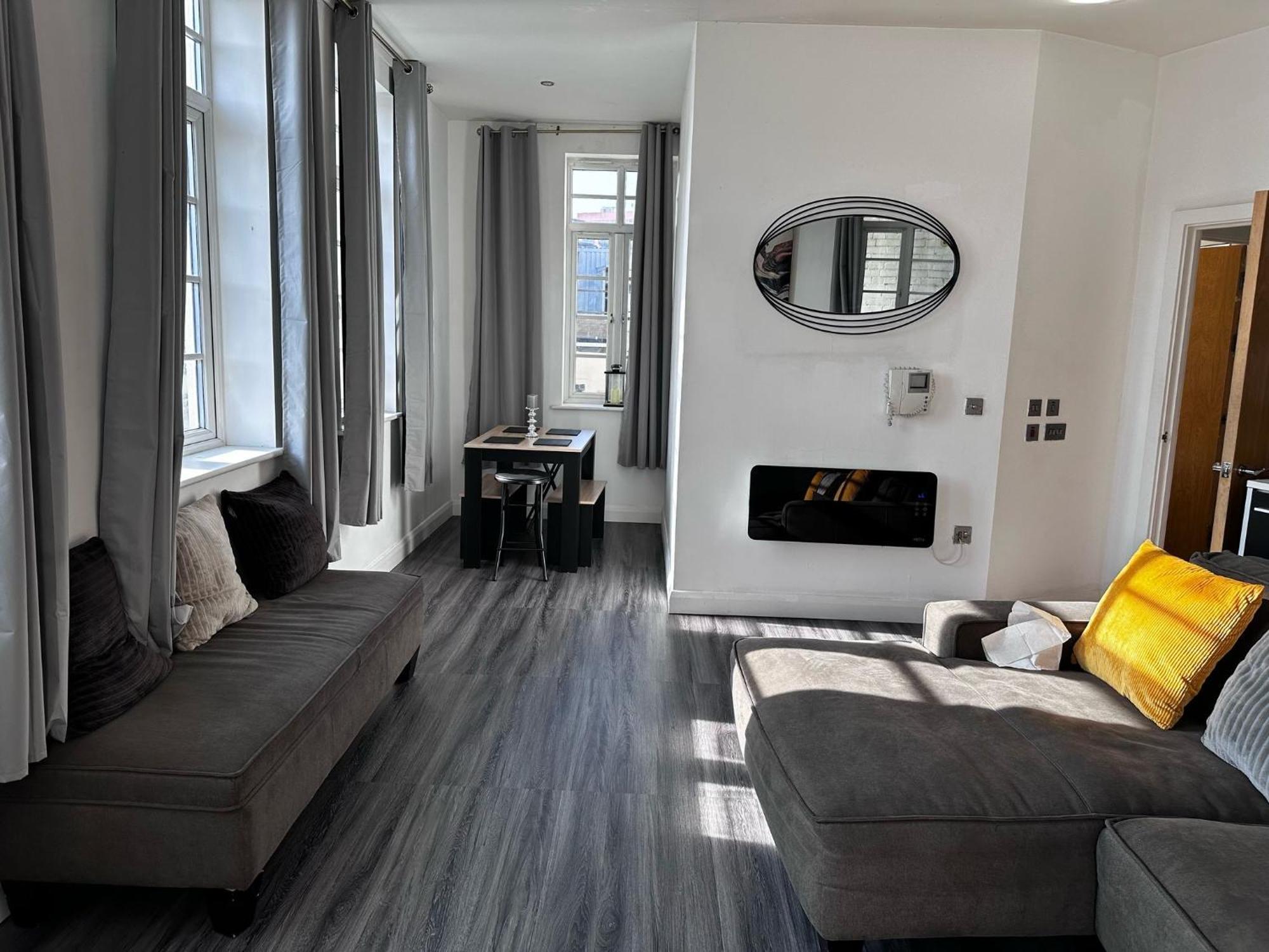 Apartment Nottingham City Centre 3 Bed Luxury Apartment *