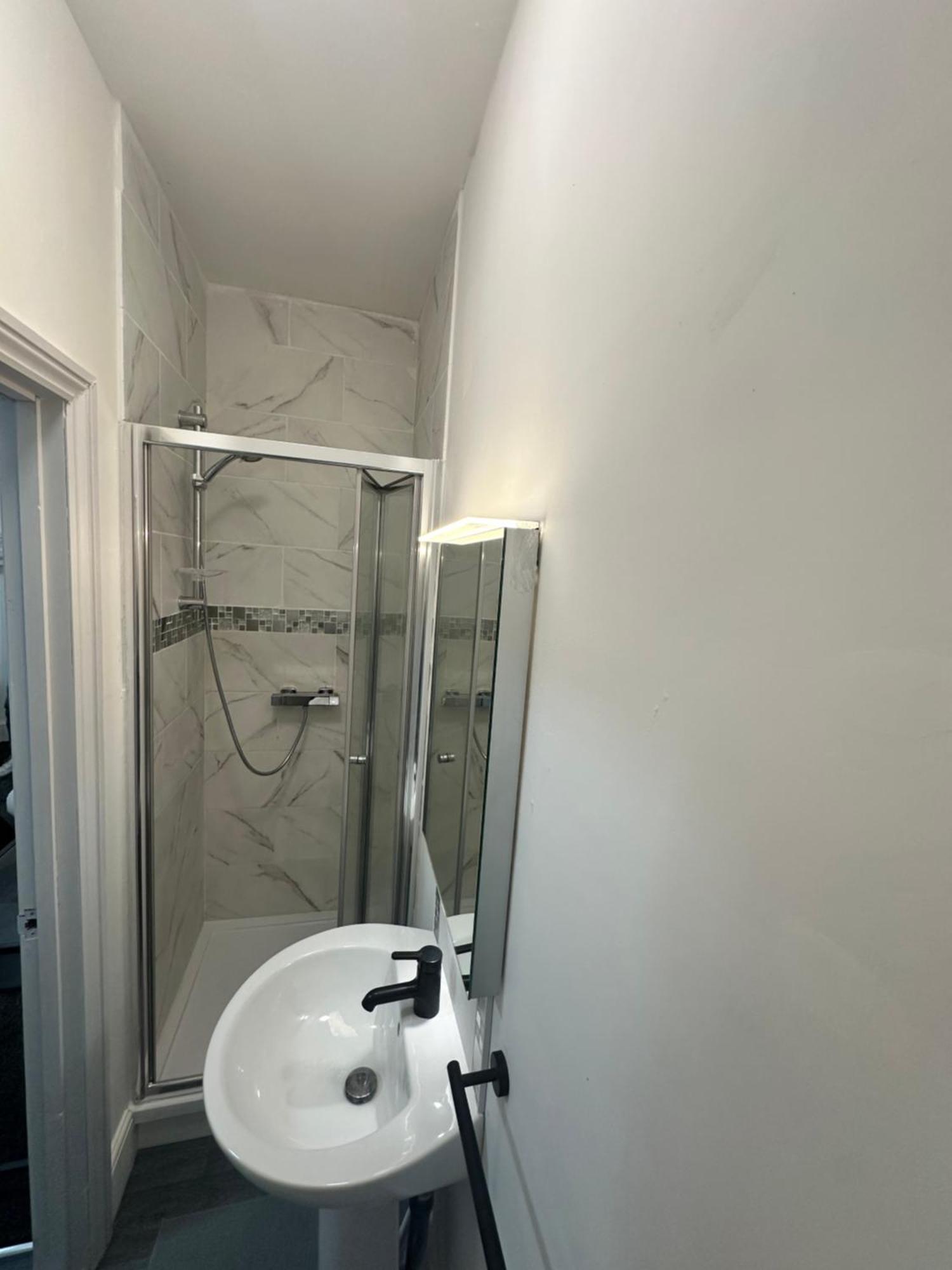 9 Ng3 2az Aparthotel Nottingham