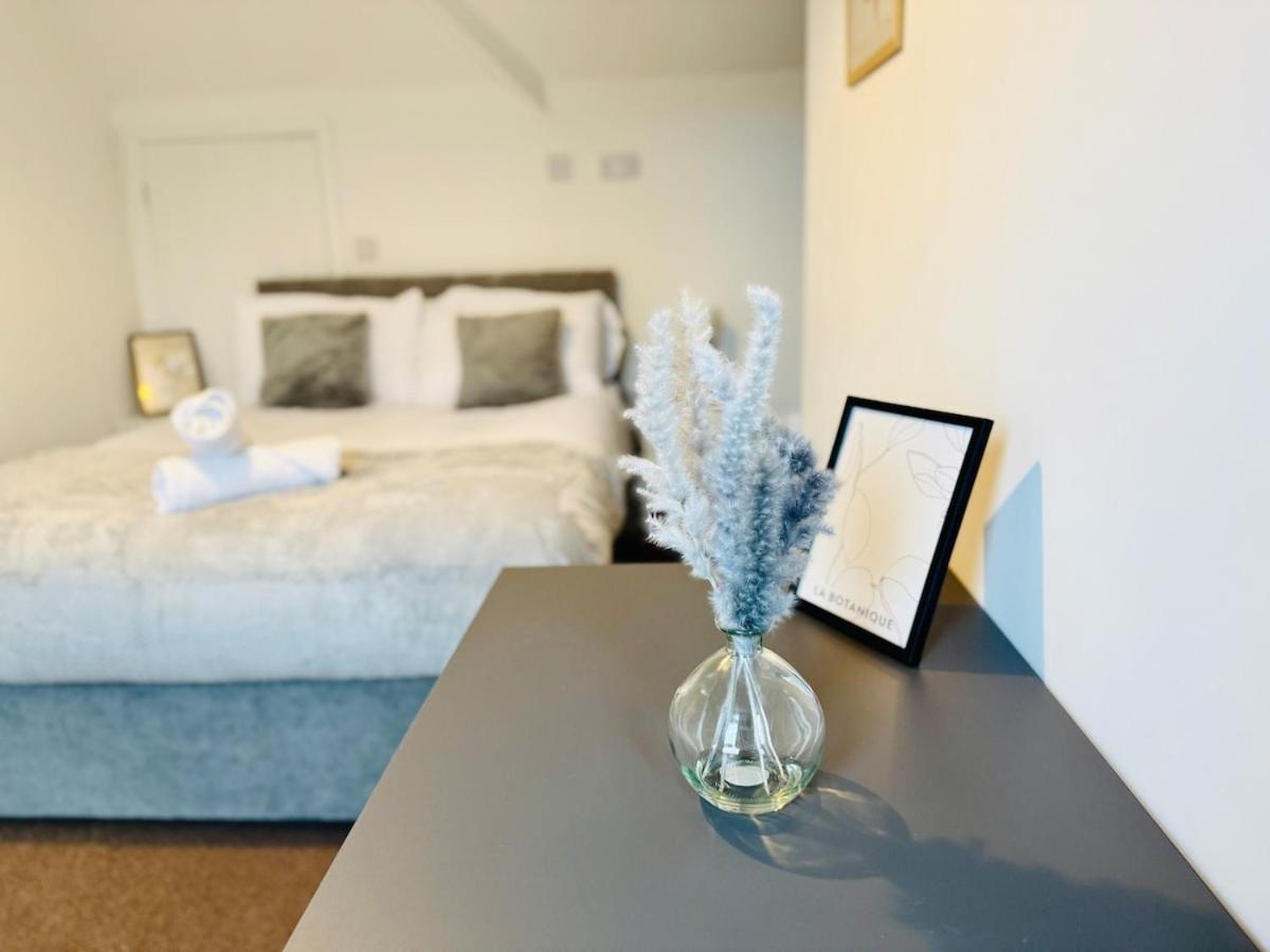 Calm Meets Comfort In 3-Bed House - Near Nottingham City Centre, Qmc, University Of Nottingham & Wollaton Park - Sleeps 5 Nottingham