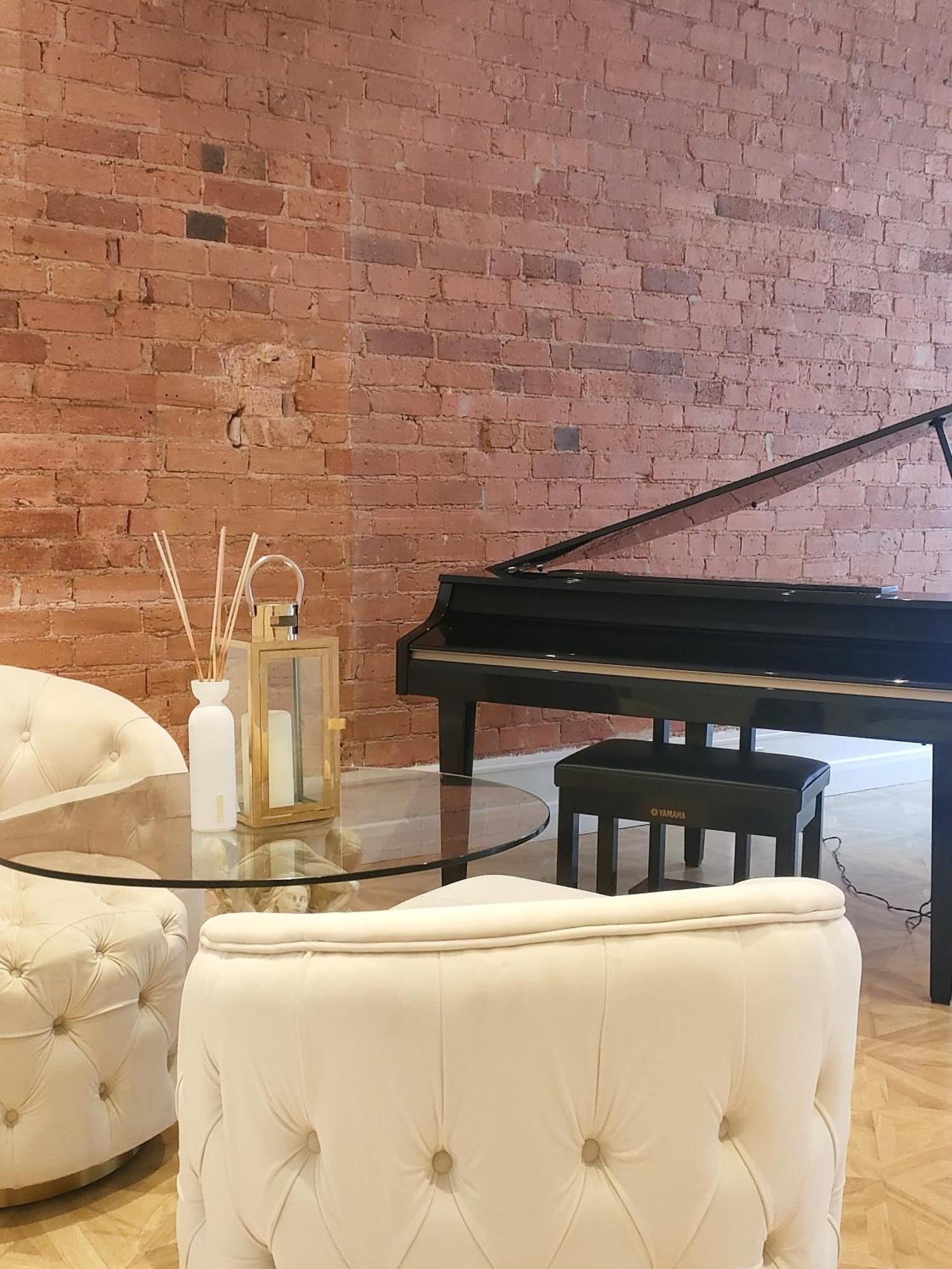Versailles Apartment Nottingham