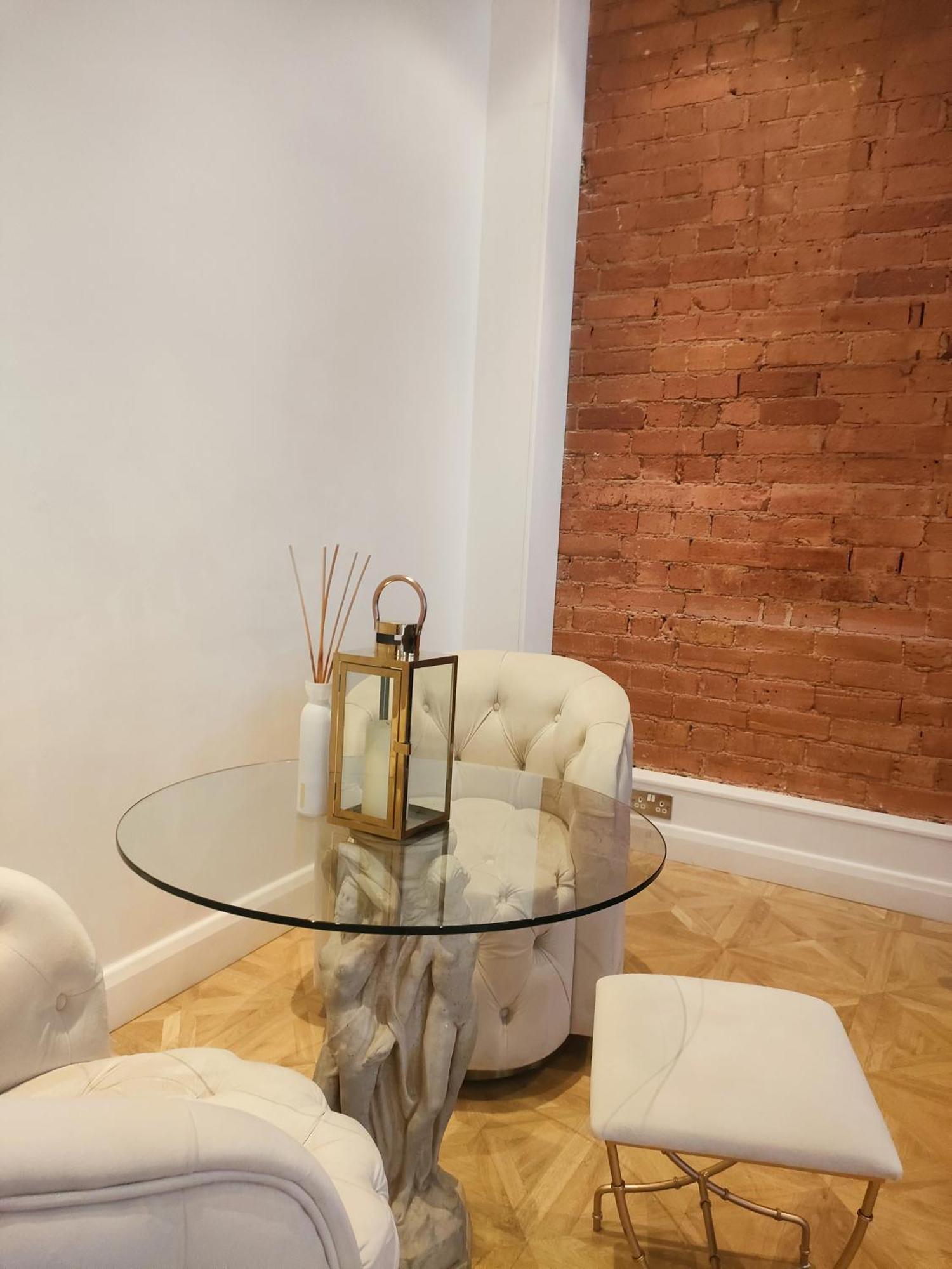 Versailles Apartment Nottingham