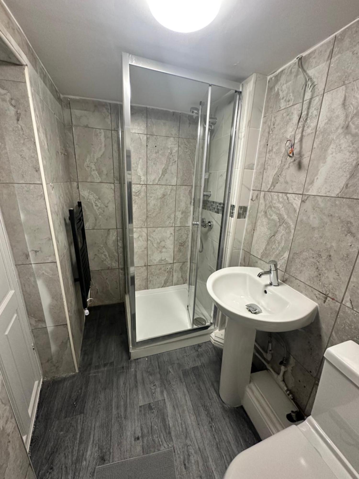 6 Ng3 2az Aparthotel *