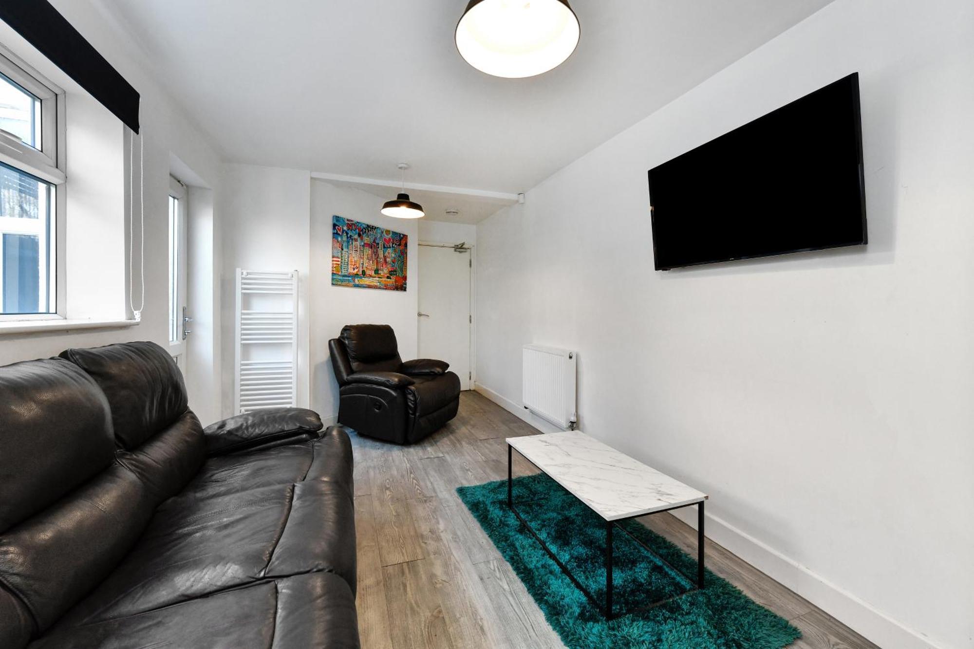 2-bed Close To Town Centre And Transport Nottingham