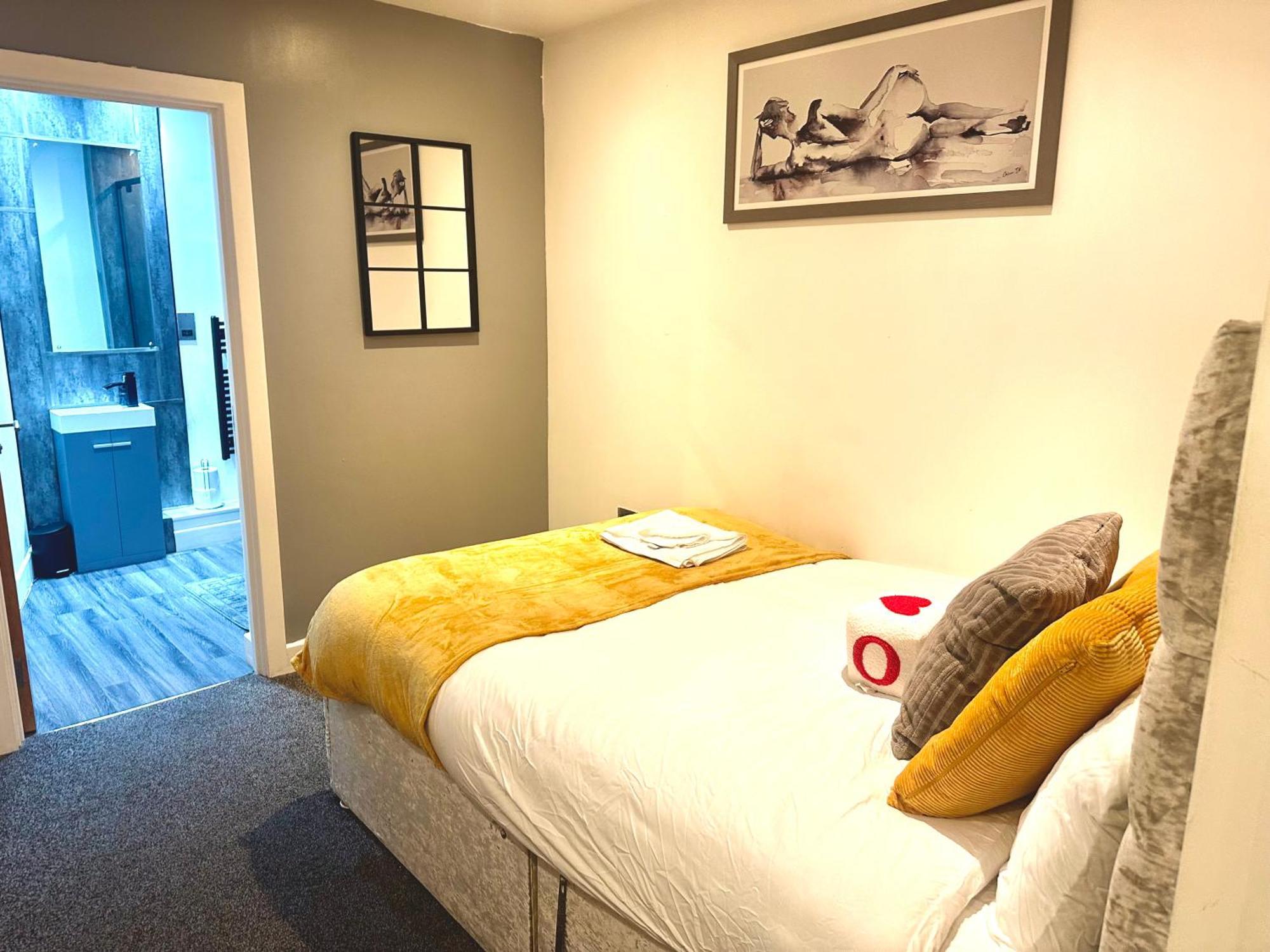 Nottingham City Centre 3 Bed Luxury Apartment