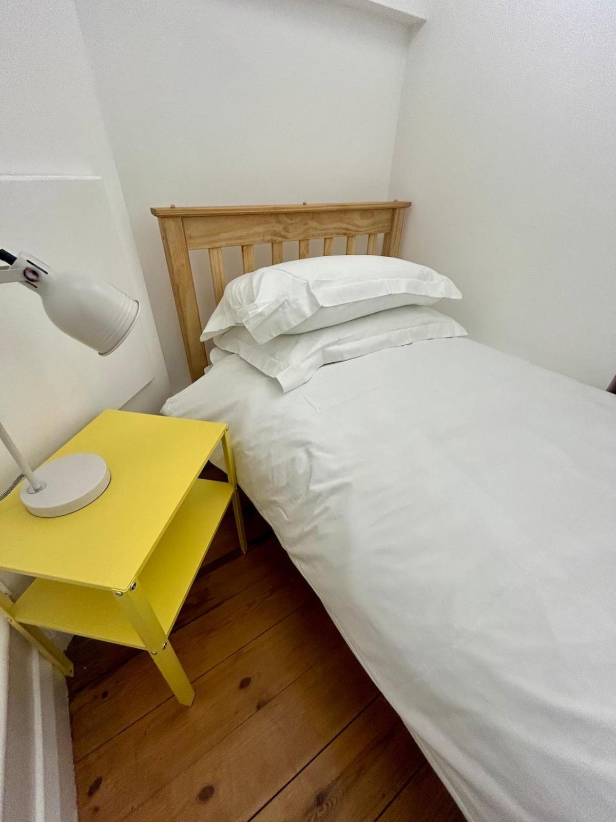 Sky Centre With Parking Apartment *