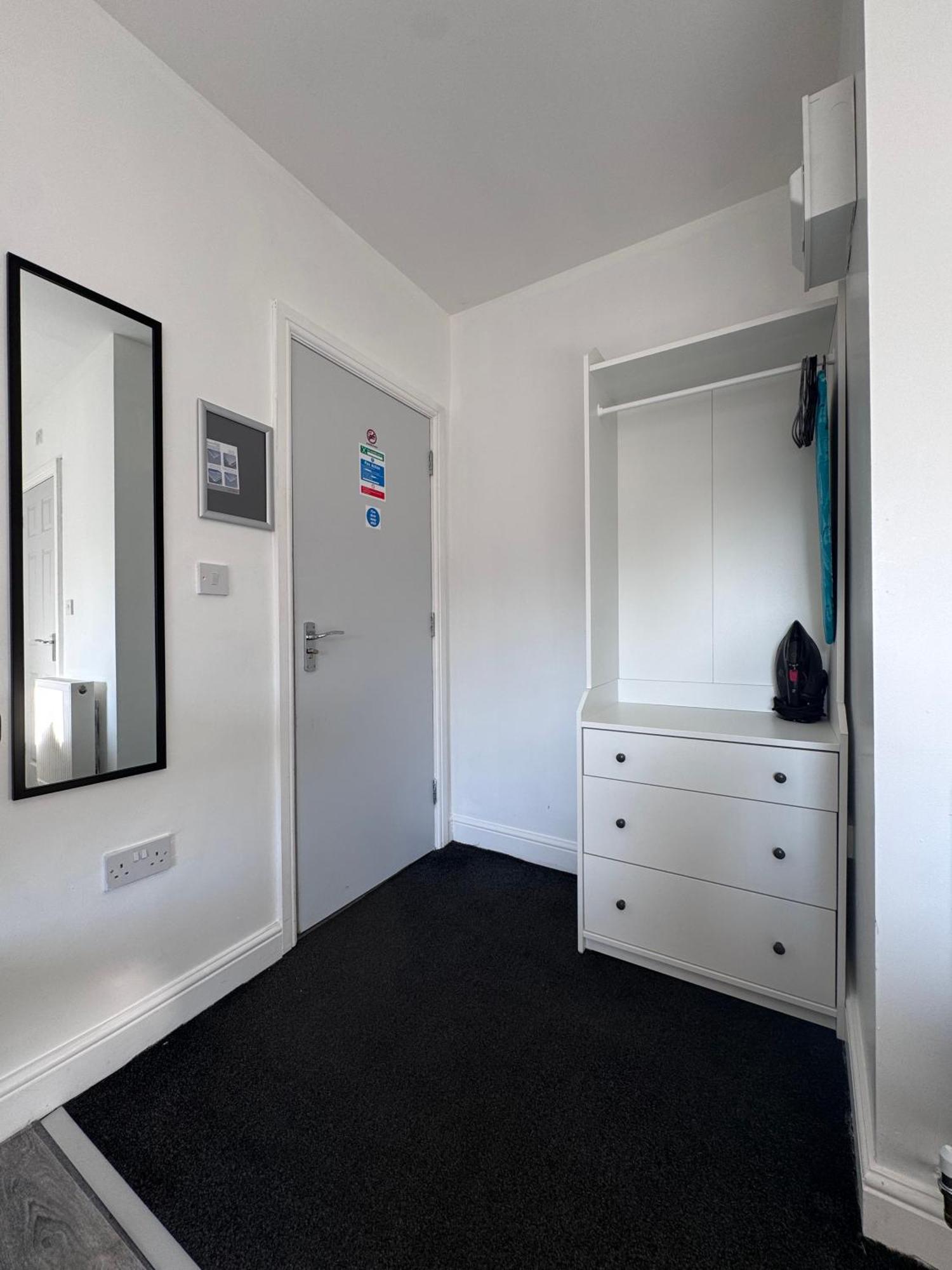 Guest house Modern Self Contained Nottingham