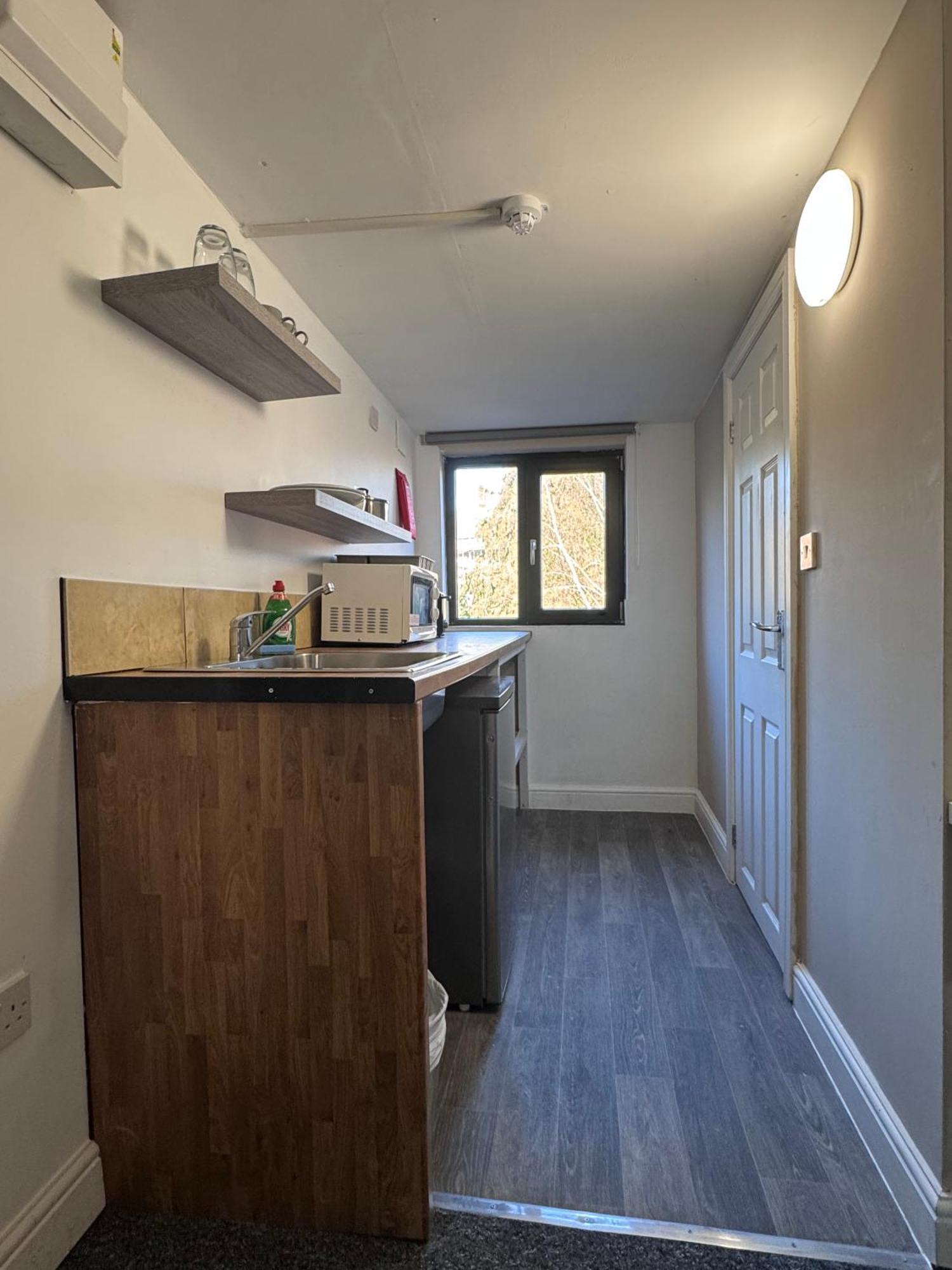 Guest house Modern Self Contained
