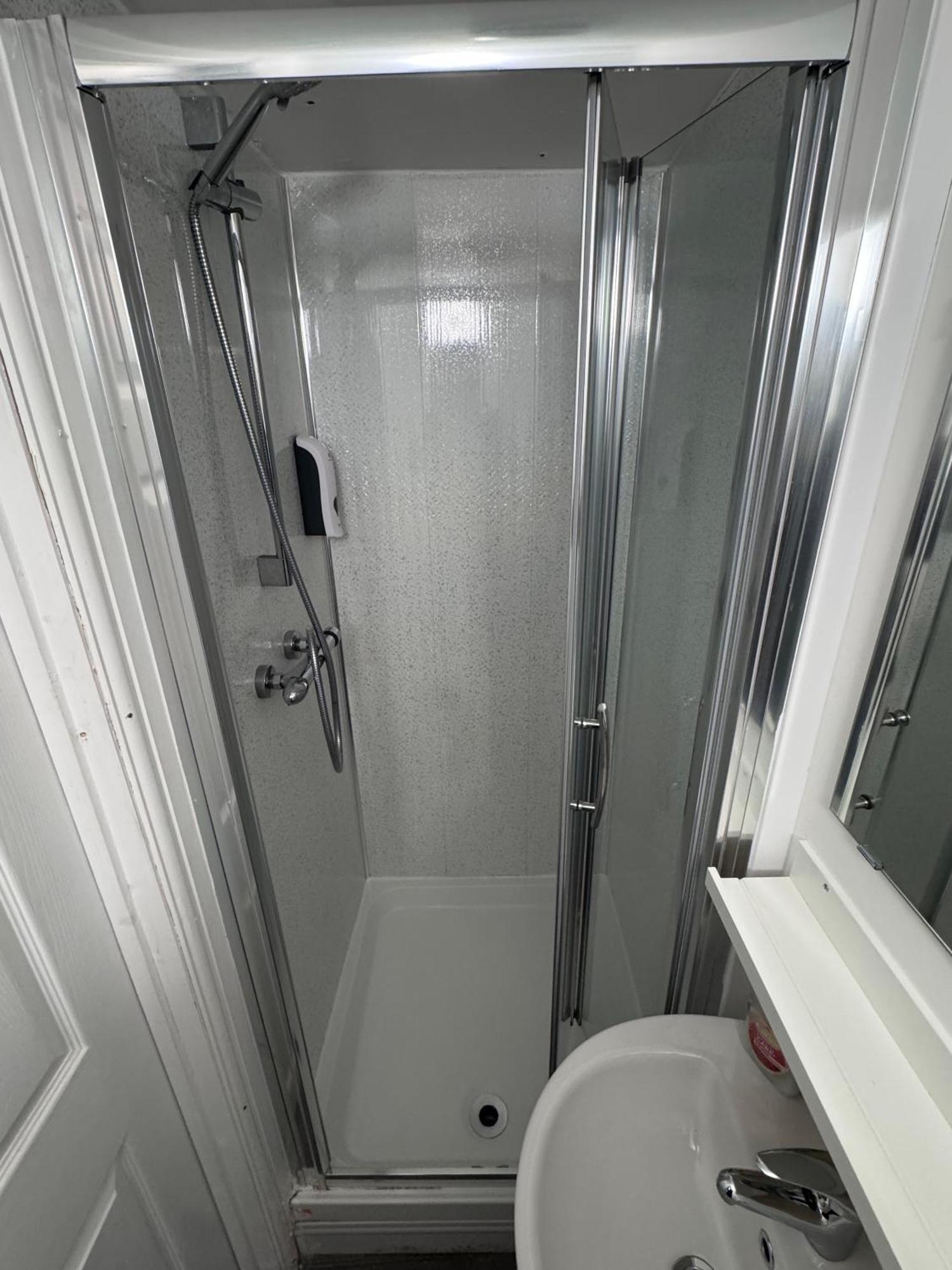 Modern Self Contained Guest house Nottingham