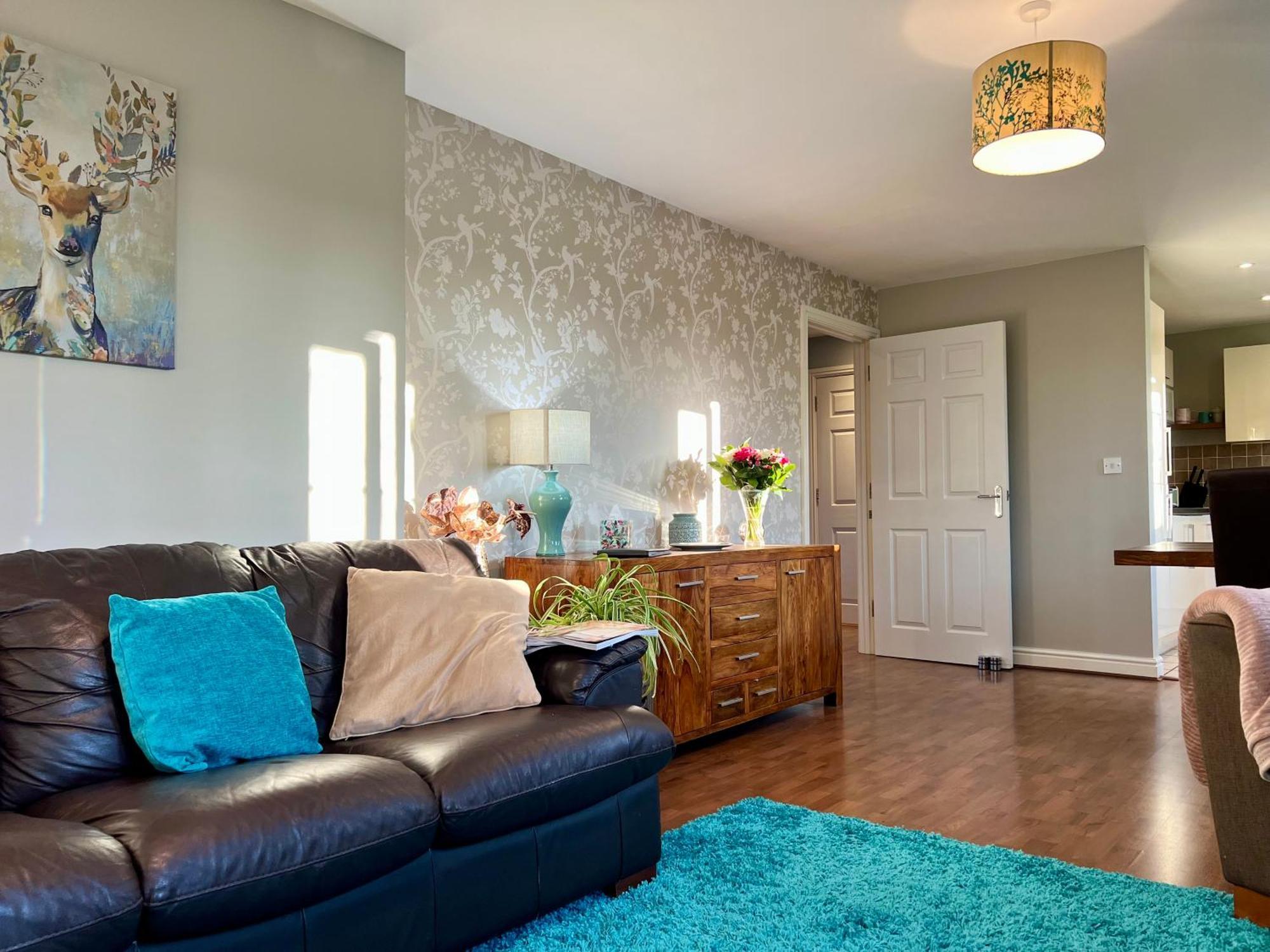 The Orchid-central Beeston-private Apartment-smarttv-free Wi-fi-tram-parking Apartment