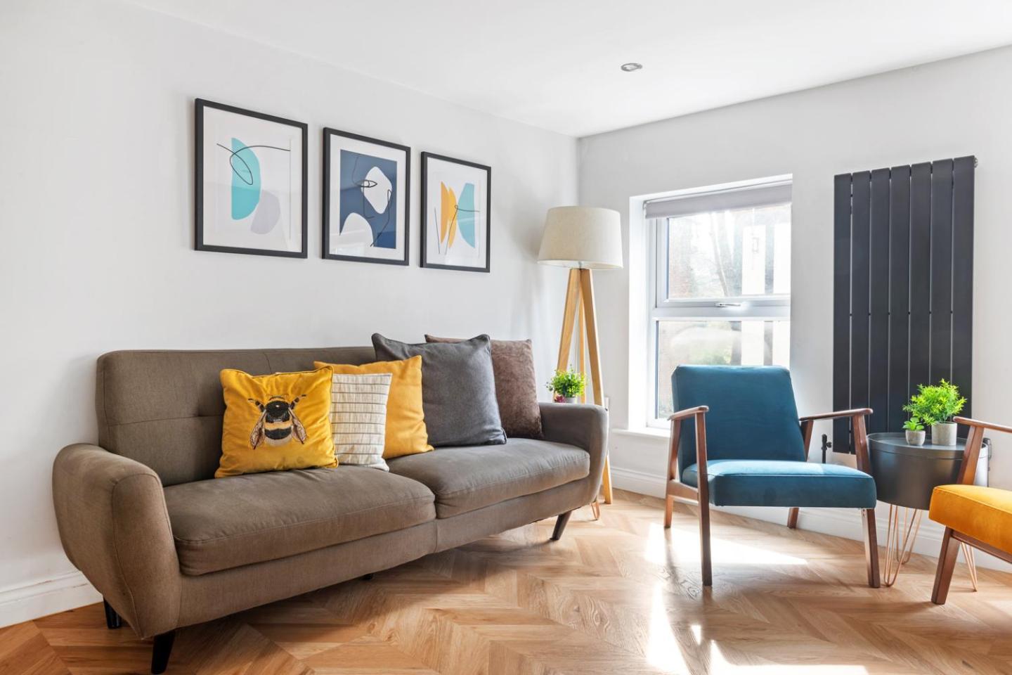 Bright & Quiet 2-bedroom On Magdala Road * Nottingham