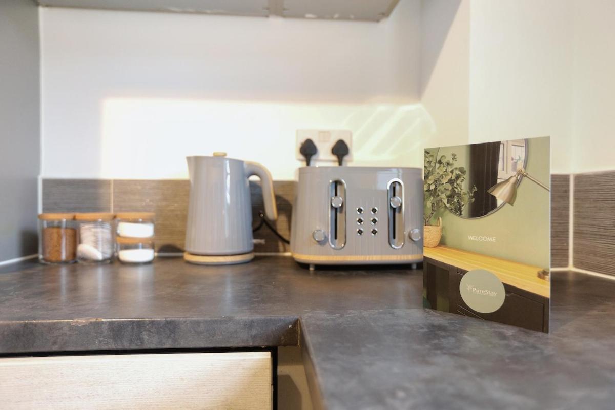 Apartment Stunning 4 Bed House In Op Hospital *