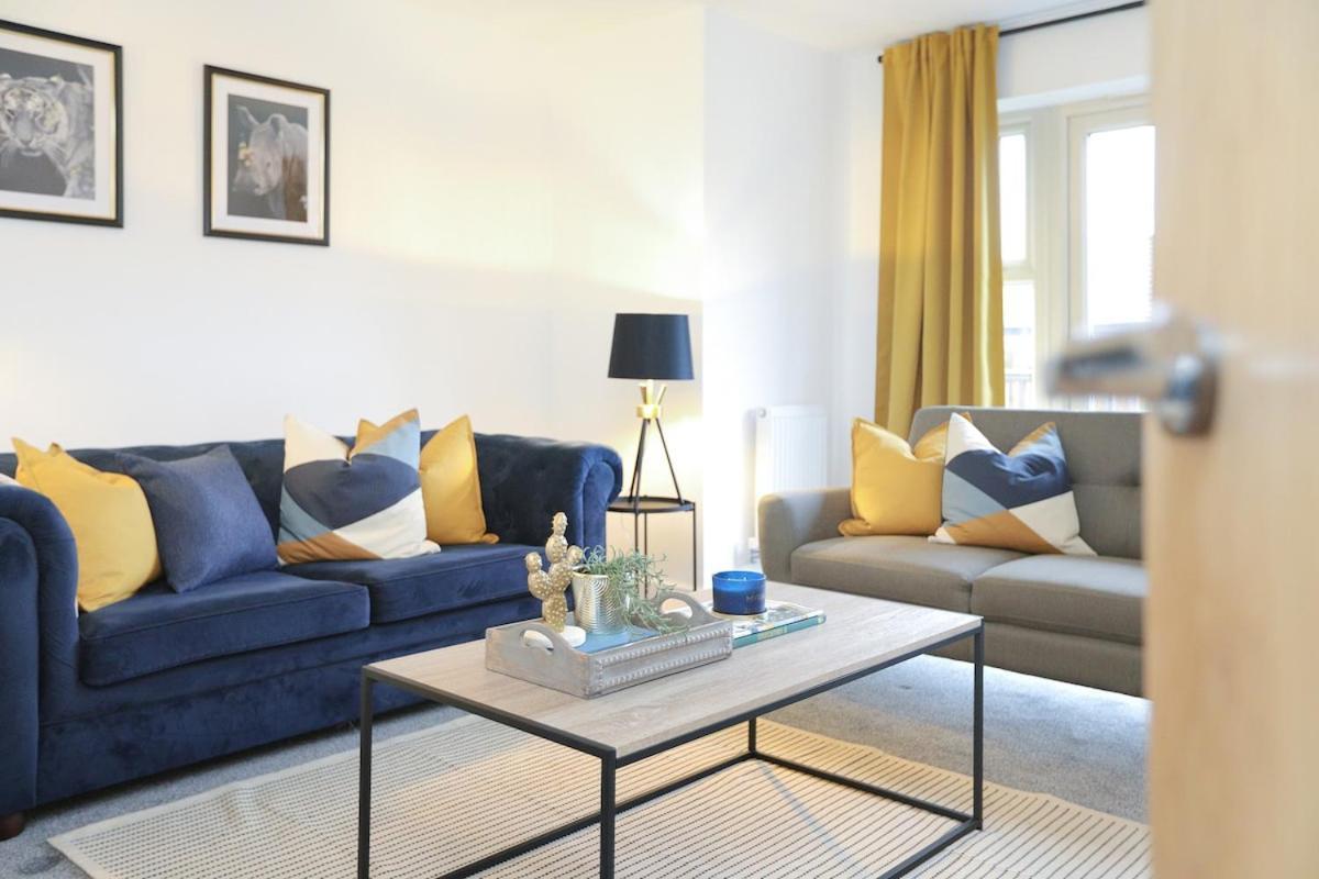 Stunning 4 Bed House In Op Hospital * Nottingham