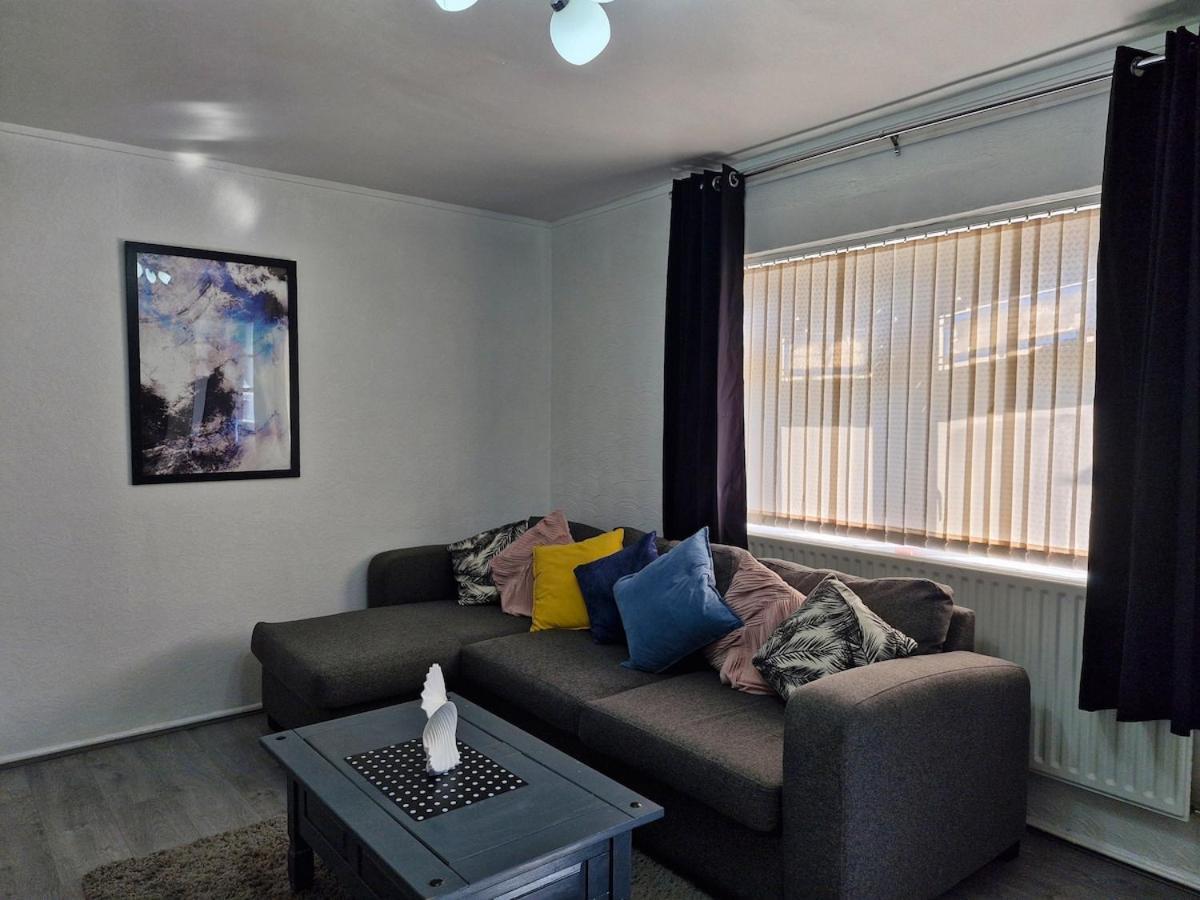 Spacious Three Bed-room House * Nottingham
