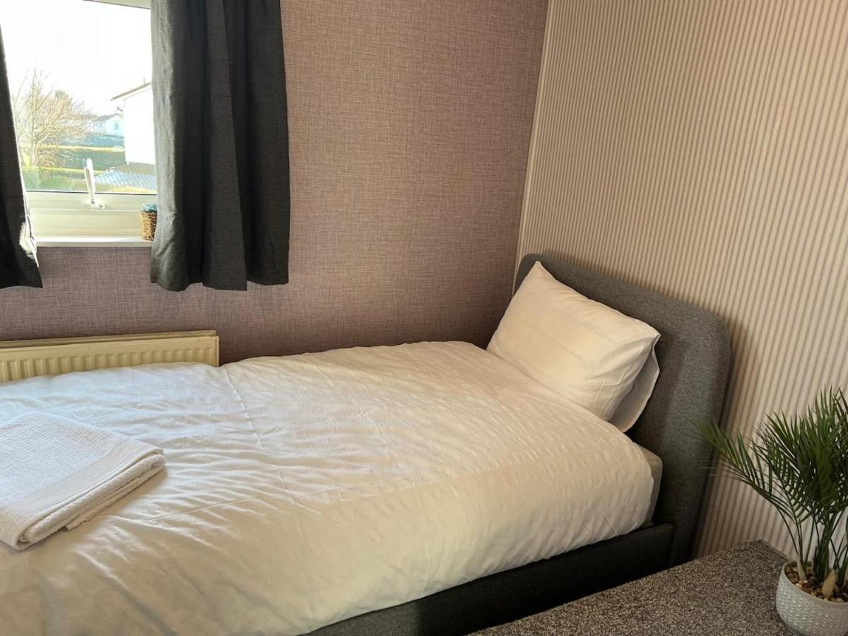 Spacious Three Bed-room House