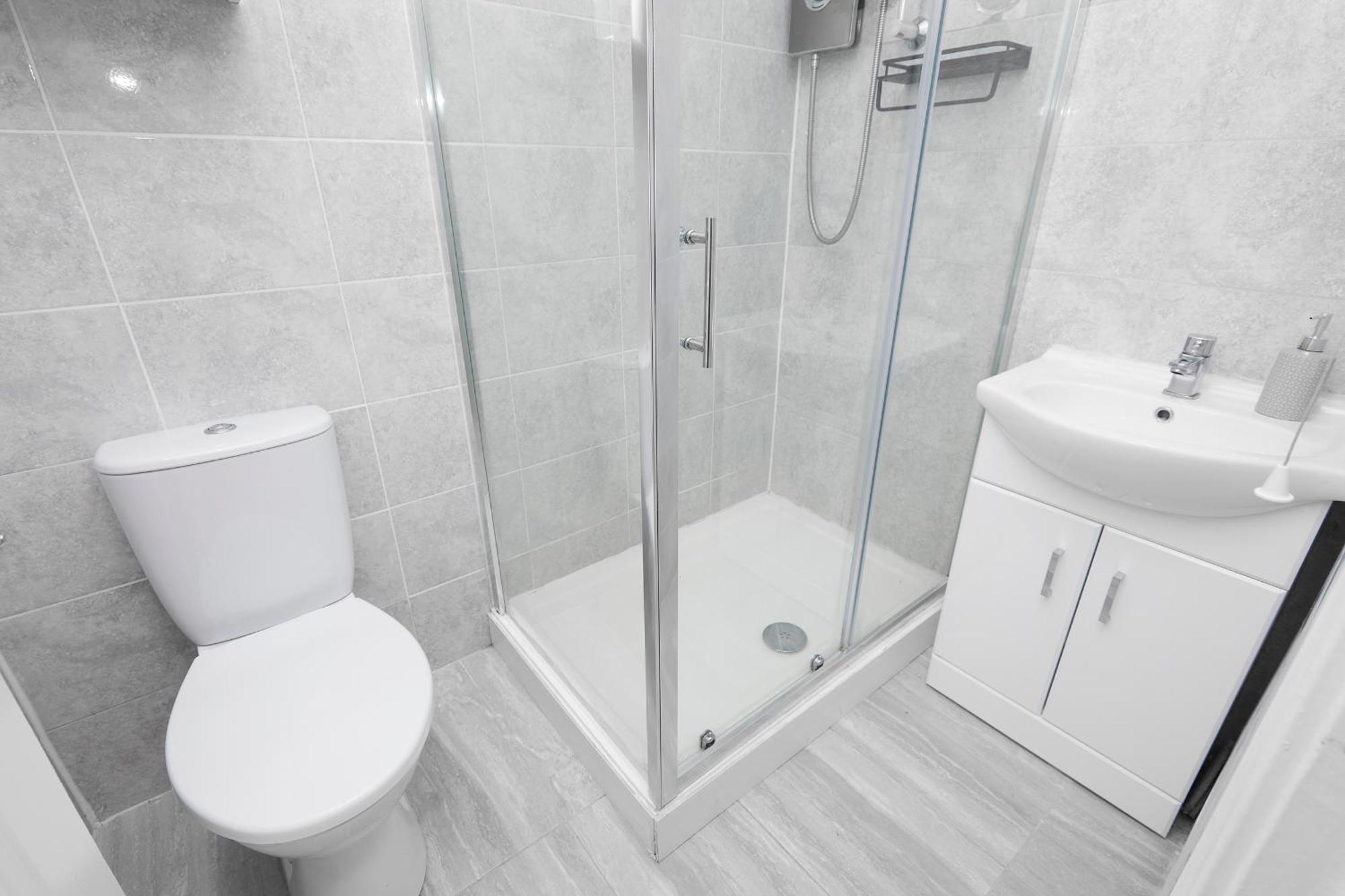 3 Bed Notts Centre Town House - Free Parking
